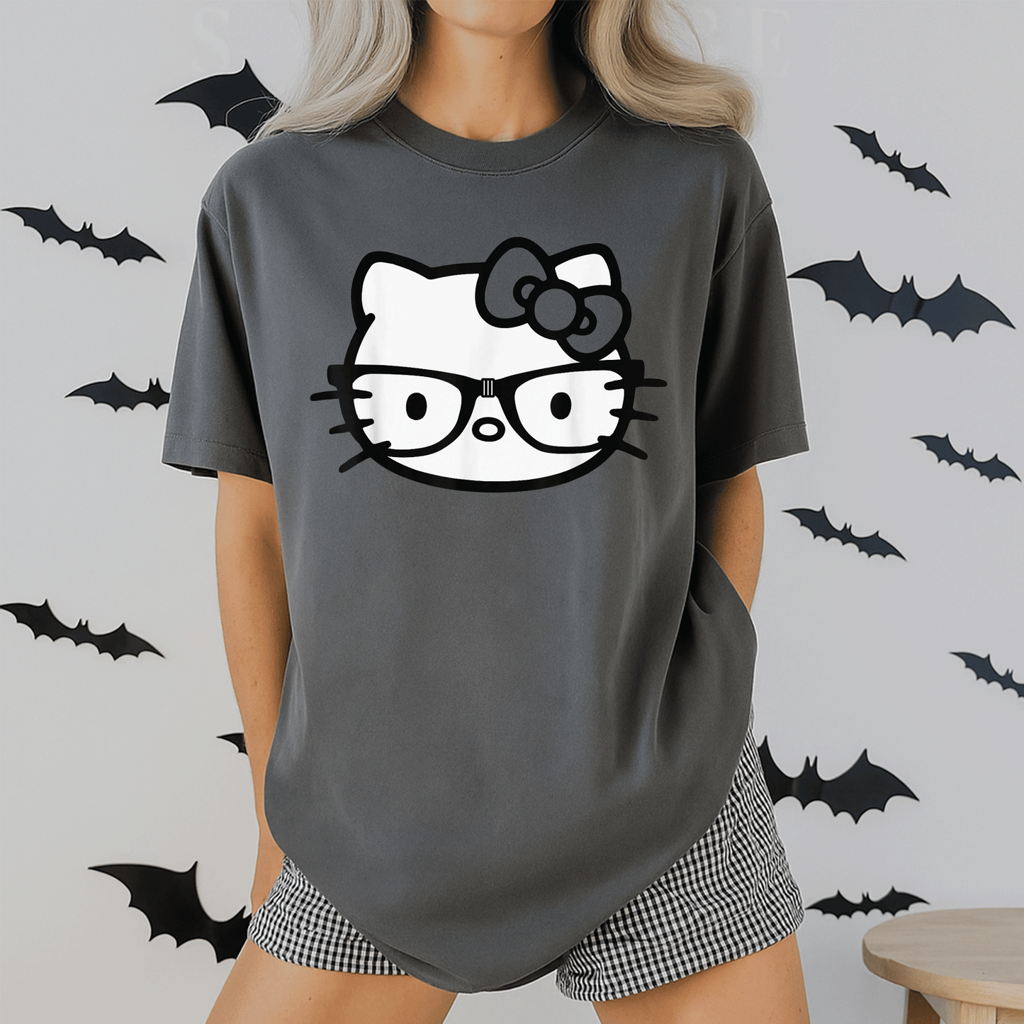 Hello Kitty Black and White Nerd Glasses T-Shirt for Cute Fashion Lovers – Stylish and Fun Graphic Tee for Everyday Wear - 2