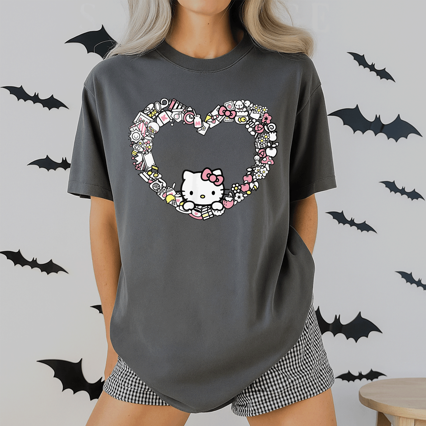Cute Hello Kitty Heart Favorite Things T-Shirt for Fans, Perfect Gift for Kids and Adults, Adorable Design in Soft Cotton - 2