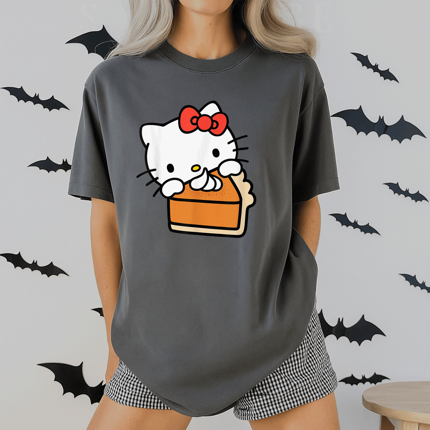 Hello Kitty Pumpkin Pie T-Shirt Adorable Fall Fashion for Cat Lovers Cute Graphic Tee Perfect for Halloween and Thanksgiving Celebrations - 2