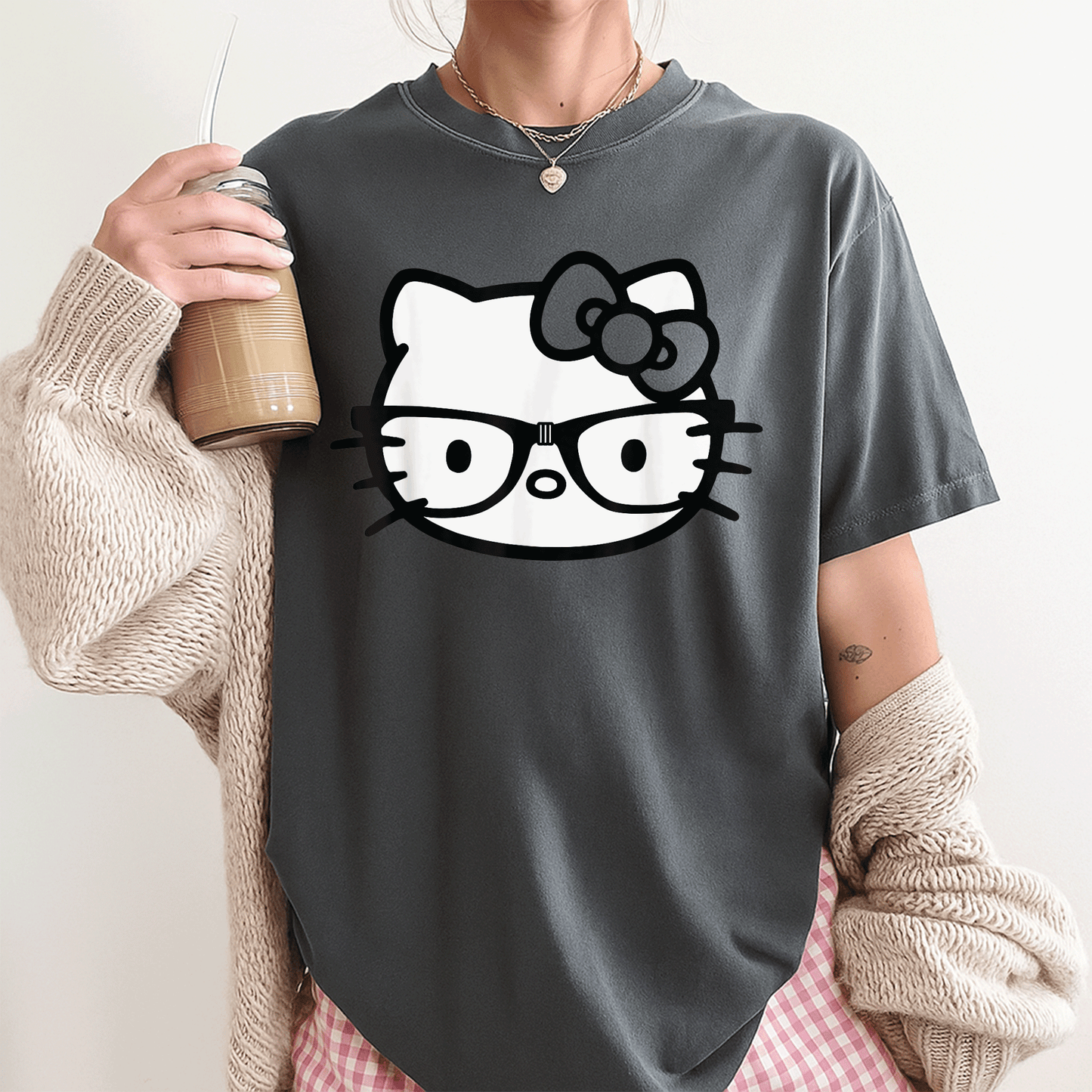 Hello Kitty Black and White Nerd Glasses T-Shirt for Cute Fashion Lovers – Stylish and Fun Graphic Tee for Everyday Wear - 3
