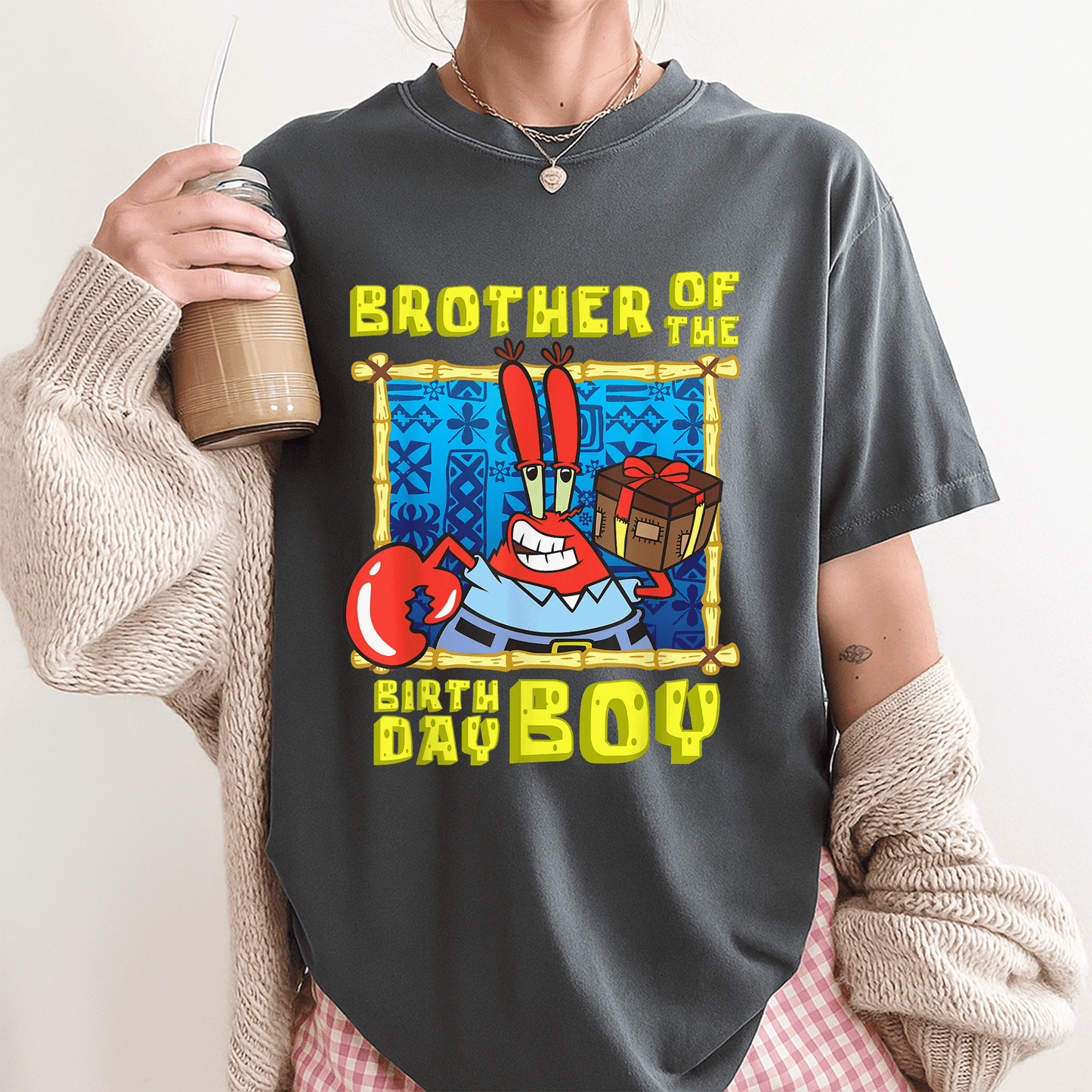 Mademark SpongeBob SquarePants T-Shirt for Boys - Celebrate with Mr. Krabs and the Birthday Boy in Style! - 3