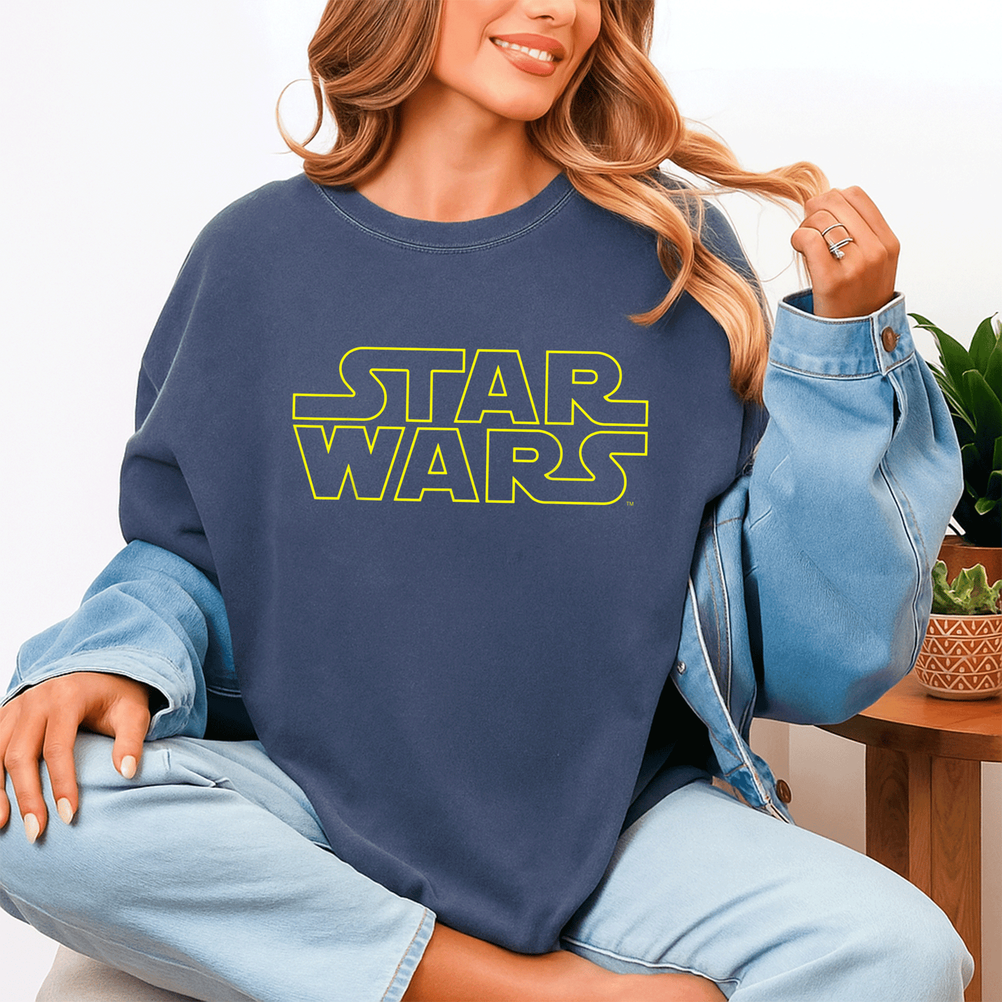 Star Wars Simple Logo Outline Graphic T-Shirt for Fans, Classic Design, Comfortable Fit, Perfect Gift for Sci-Fi Lovers - 4