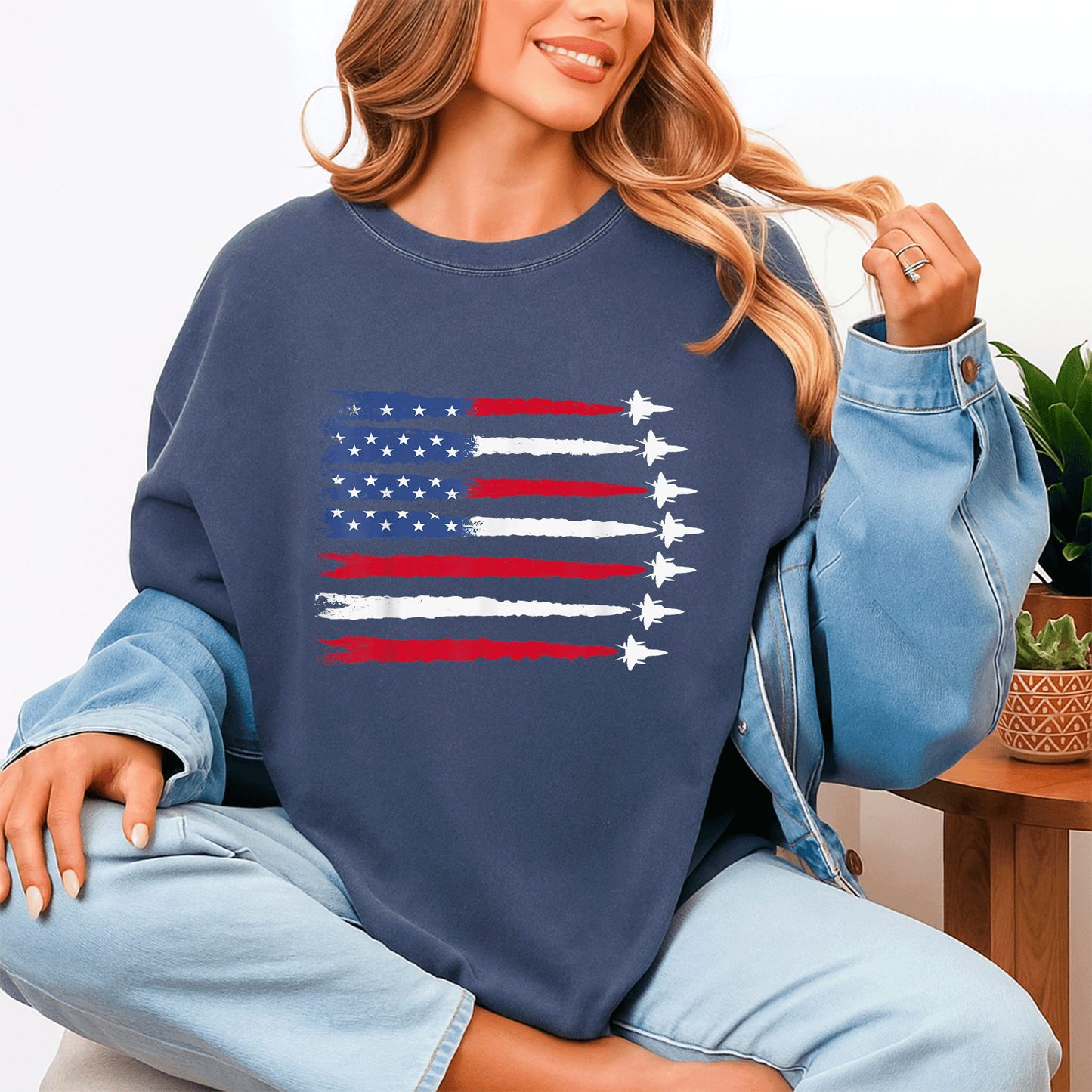 Patriotic USA Flag Fighter Jets 4th of July T-Shirt for Men and Women - Celebrate Independence Day in Style! - 4