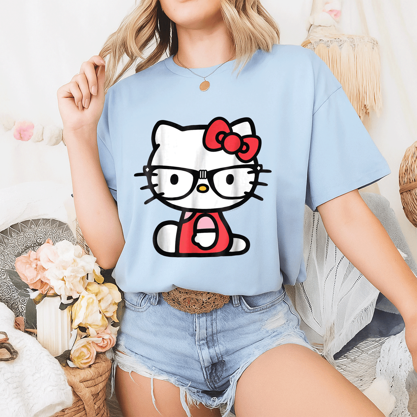 Cute Hello Kitty Nerd Glasses Tee Shirt Perfect for Fans Stylish Graphic Tee with Adorable Kitty Design for Everyday Wear - 2