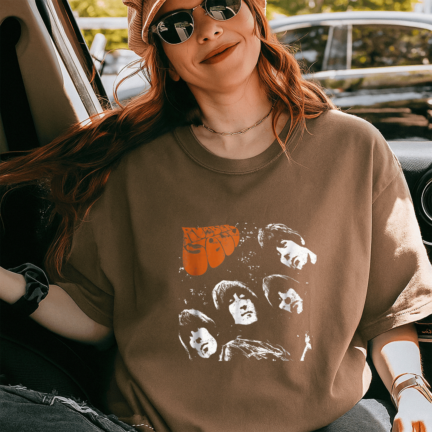 Stylish The Beatles Rubber Soul T-shirt for Fans - Classic Album Cover Design, Perfect for Music Lovers and Retro Style Enthusiasts - 5