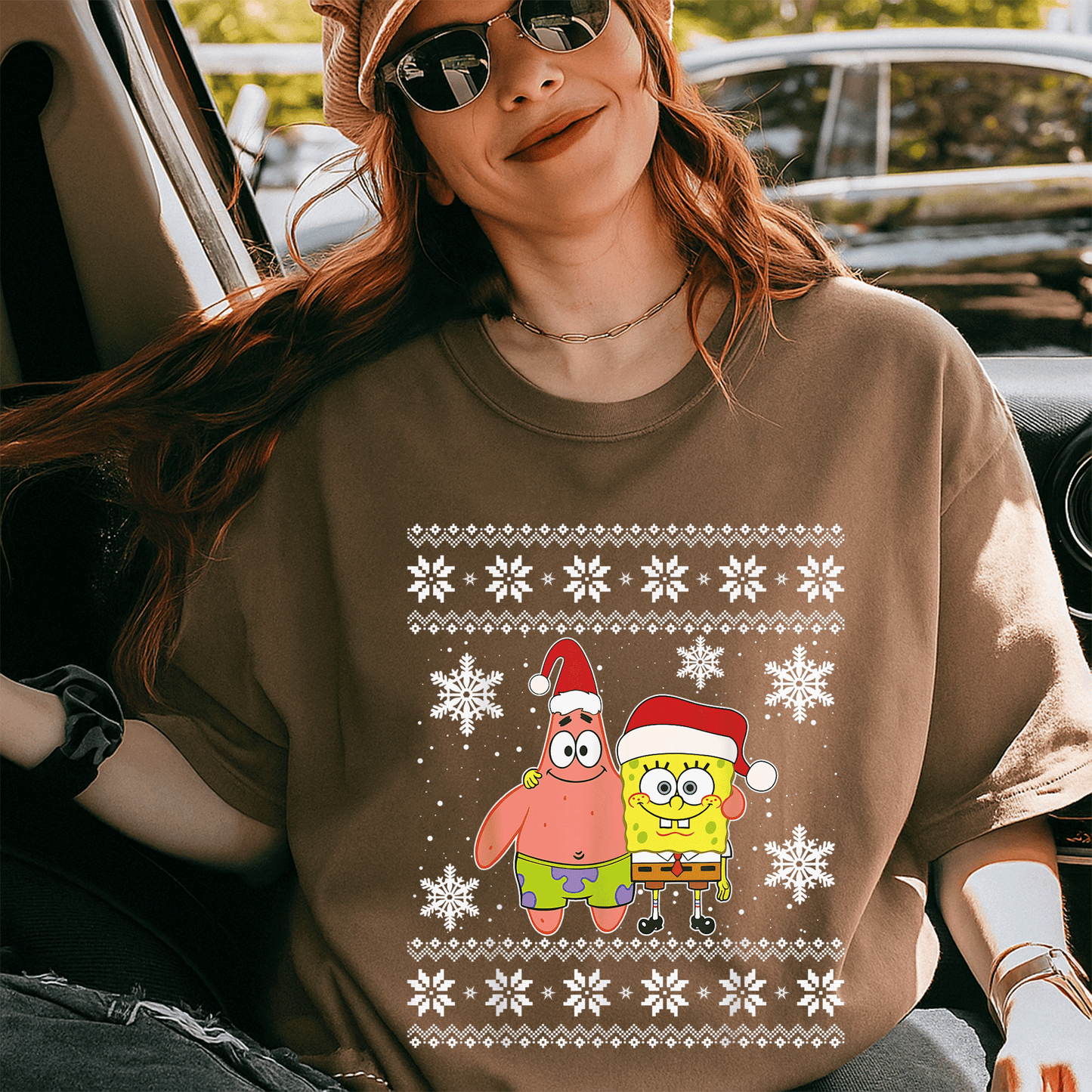 Mademark x SpongeBob SquarePants Christmas T-Shirt Featuring SpongeBob and Patrick as Best Friends in Festive Holiday Spirit - 5