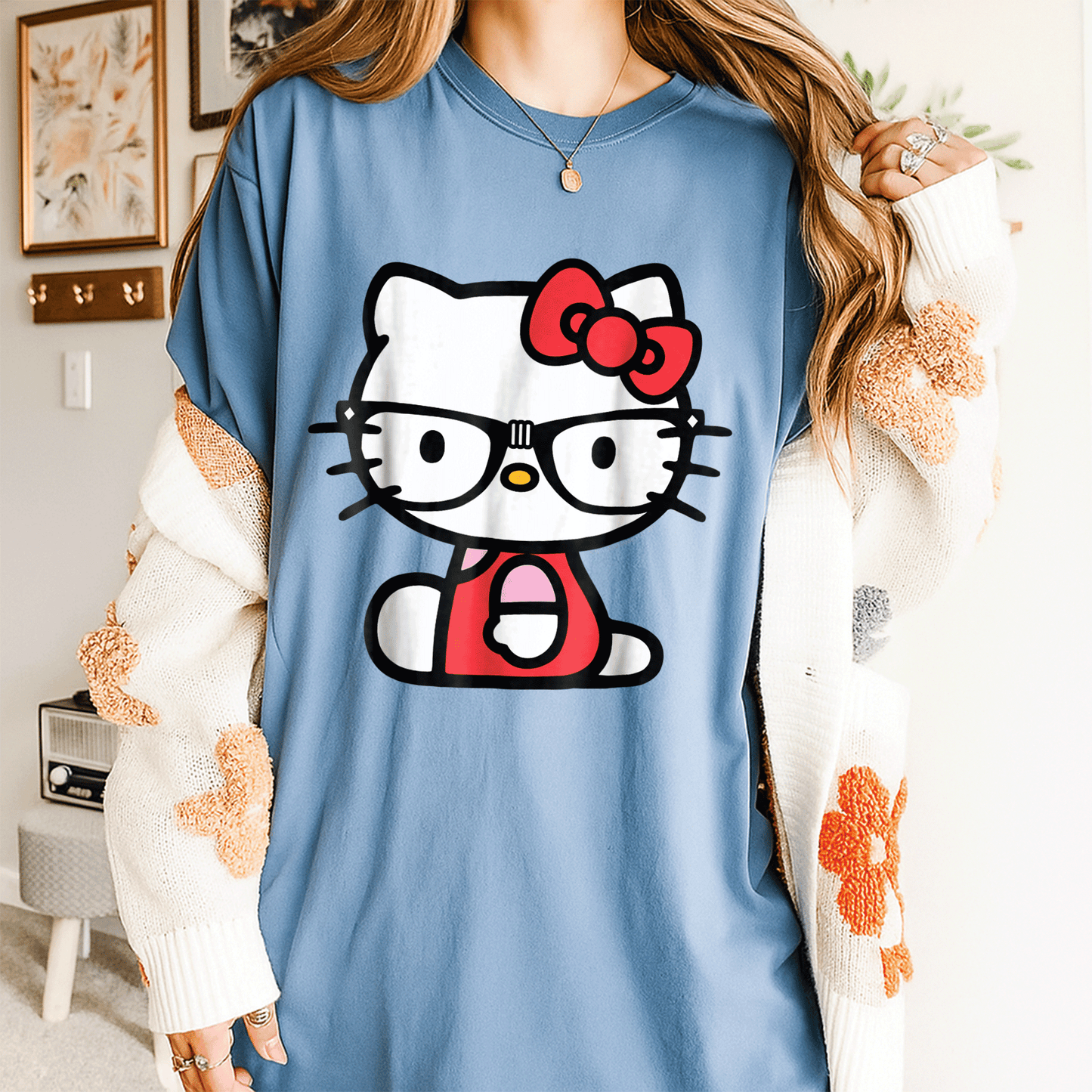 Cute Hello Kitty Nerd Glasses Tee Shirt Perfect for Fans Stylish Graphic Tee with Adorable Kitty Design for Everyday Wear - 4