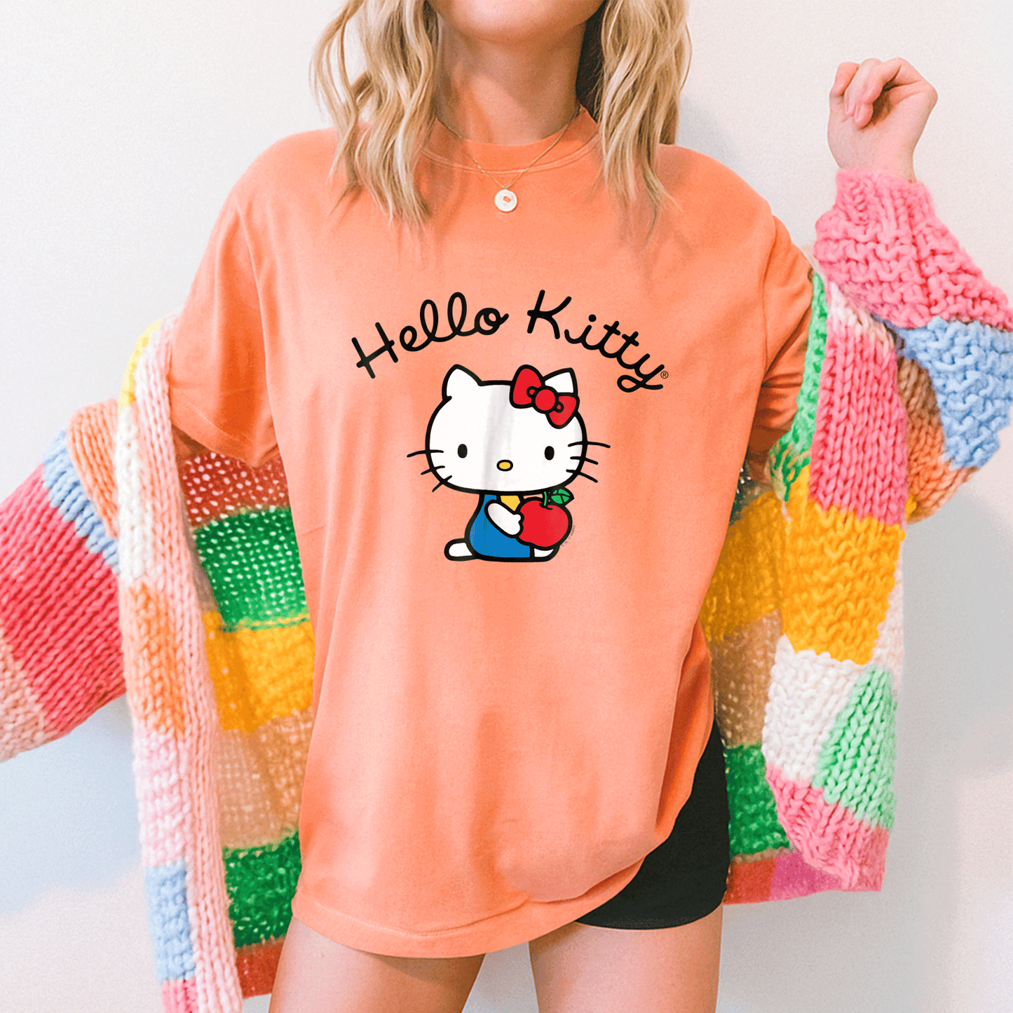 Cute Hello Kitty Retro Logo Tee Shirt for Stylish Fans - Classic Design, Perfect for Casual Wear and Nostalgic Vibes - 5
