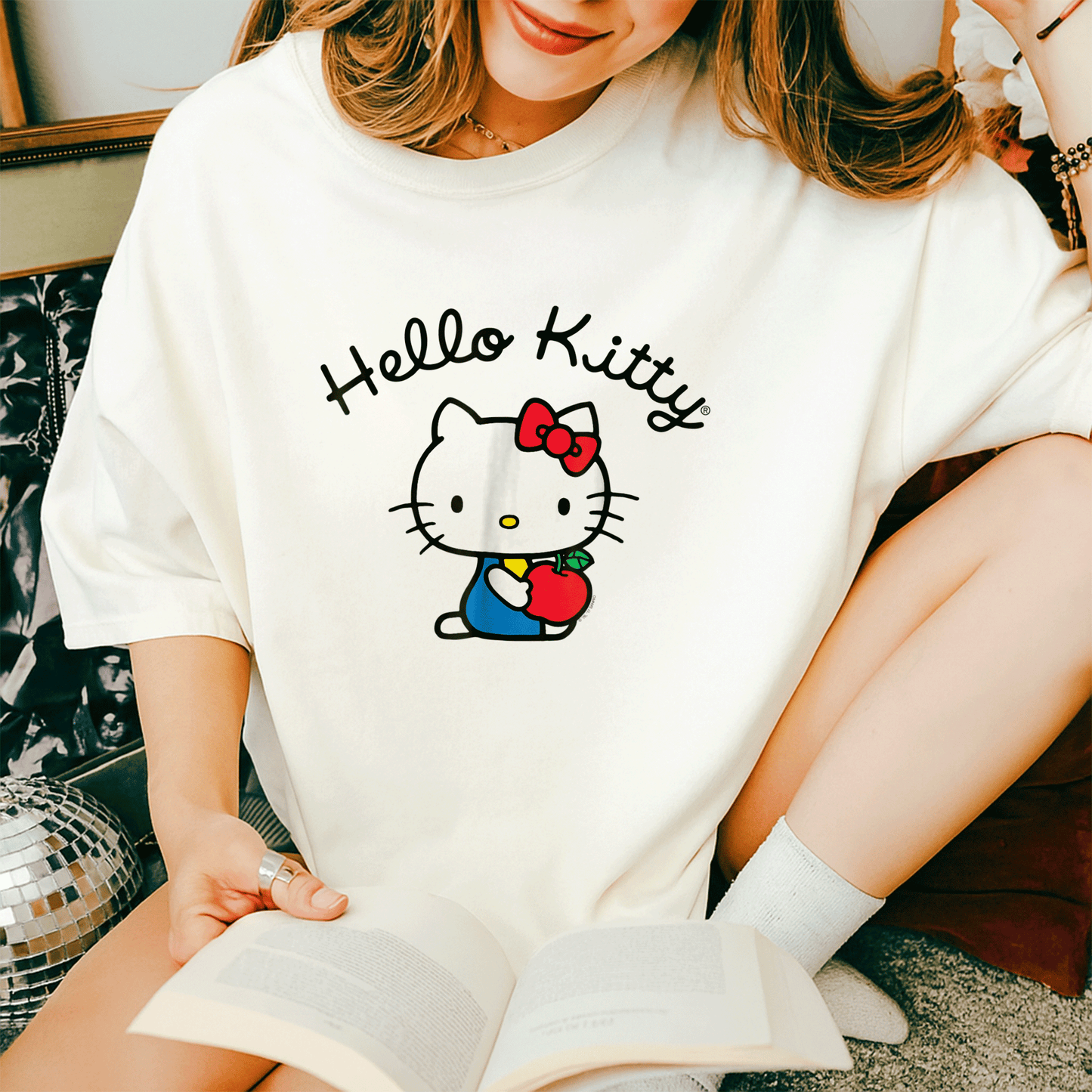 Cute Hello Kitty Retro Logo Tee Shirt for Stylish Fans - Classic Design, Perfect for Casual Wear and Nostalgic Vibes - 14
