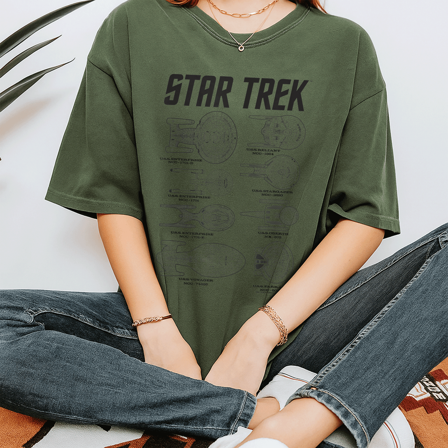 Stylish Star Trek Next Generation Ships Graphic T-Shirt for Fans - Perfect for Sci-Fi Lovers and Trekkies - 7