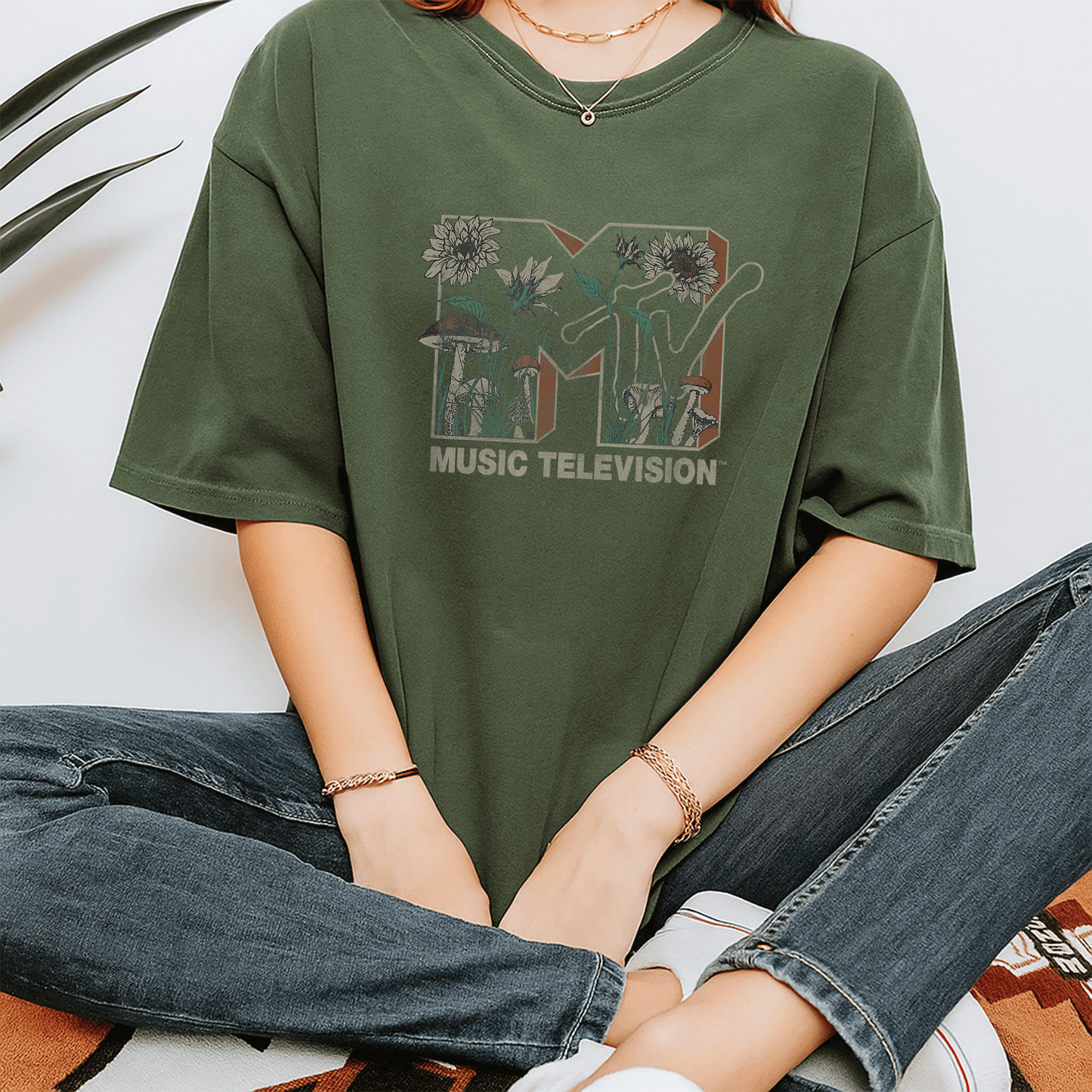 MTV Wild Flower Mushrooms Logo T-Shirt for Music Lovers - Trendy and Unique Graphic Tee for Creative Styles - 7