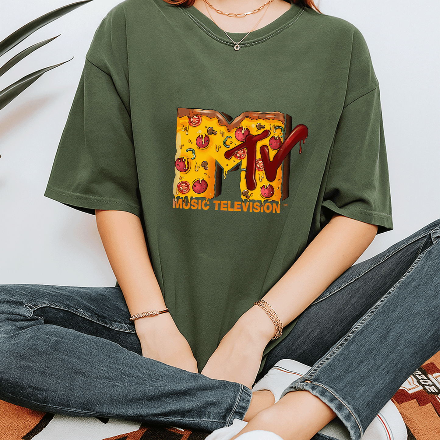 Mademark x MTV Pizza Lover T-Shirt Featuring Original MTV Logo β Perfect for Foodies and Music Fans Alike! - 7