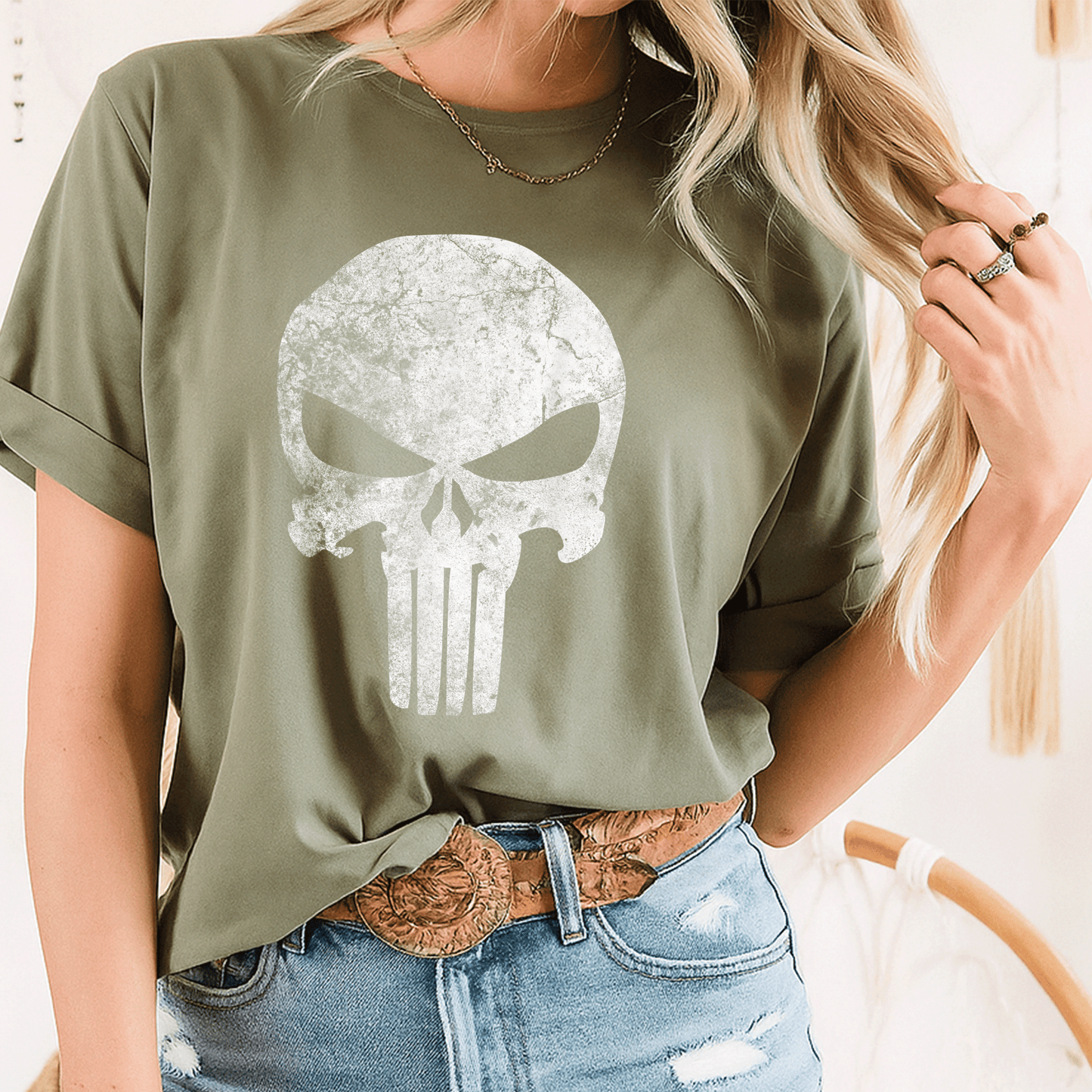 Stylish Marvel Punisher Skull Symbol Distressed Graphic T-Shirt for Fans - Perfect Gift for Comic Book Lovers and Casual Wear - 8