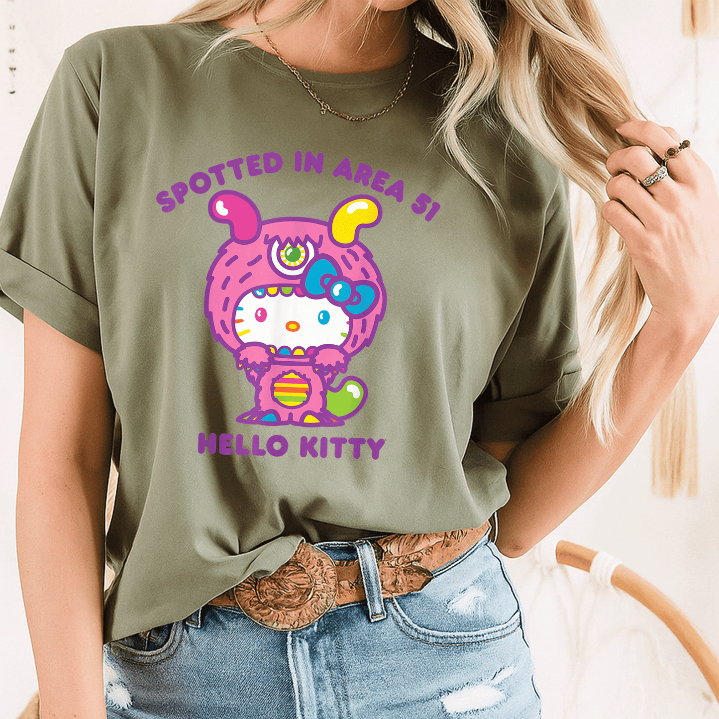 Cute Hello Kitty Spotted in Area 51 Alien Sighting T-Shirt for Fun Lovers and UFO Enthusiasts - Perfect Gift Idea! - 8