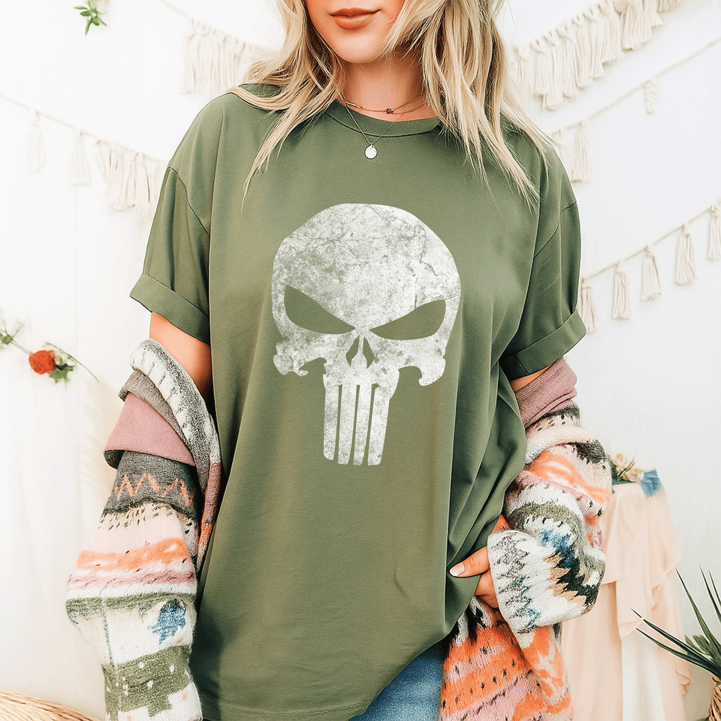 Stylish Marvel Punisher Skull Symbol Distressed Graphic T-Shirt for Fans - Perfect Gift for Comic Book Lovers and Casual Wear - 9