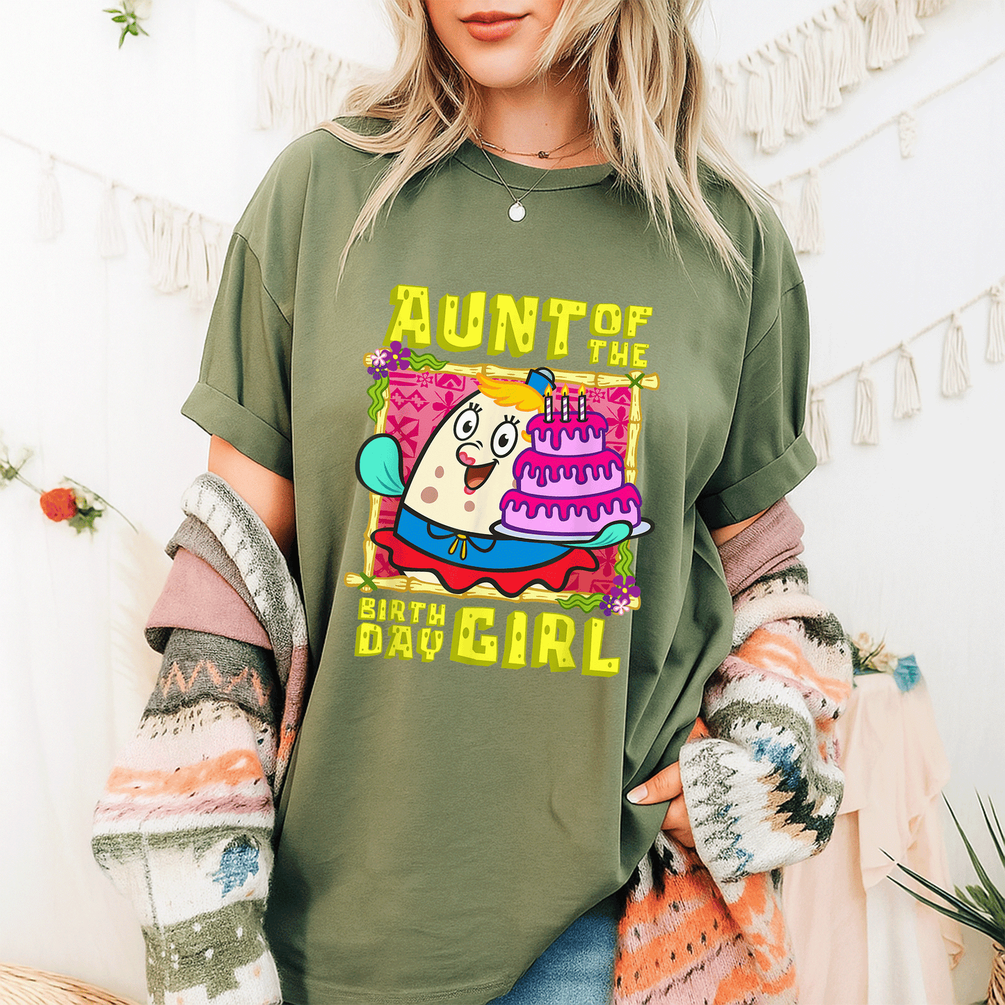 Mademark x SpongeBob SquarePants Aunt of the Birthday Girl T-Shirt with Fun Cake Design for Celebrating Special Days - 9