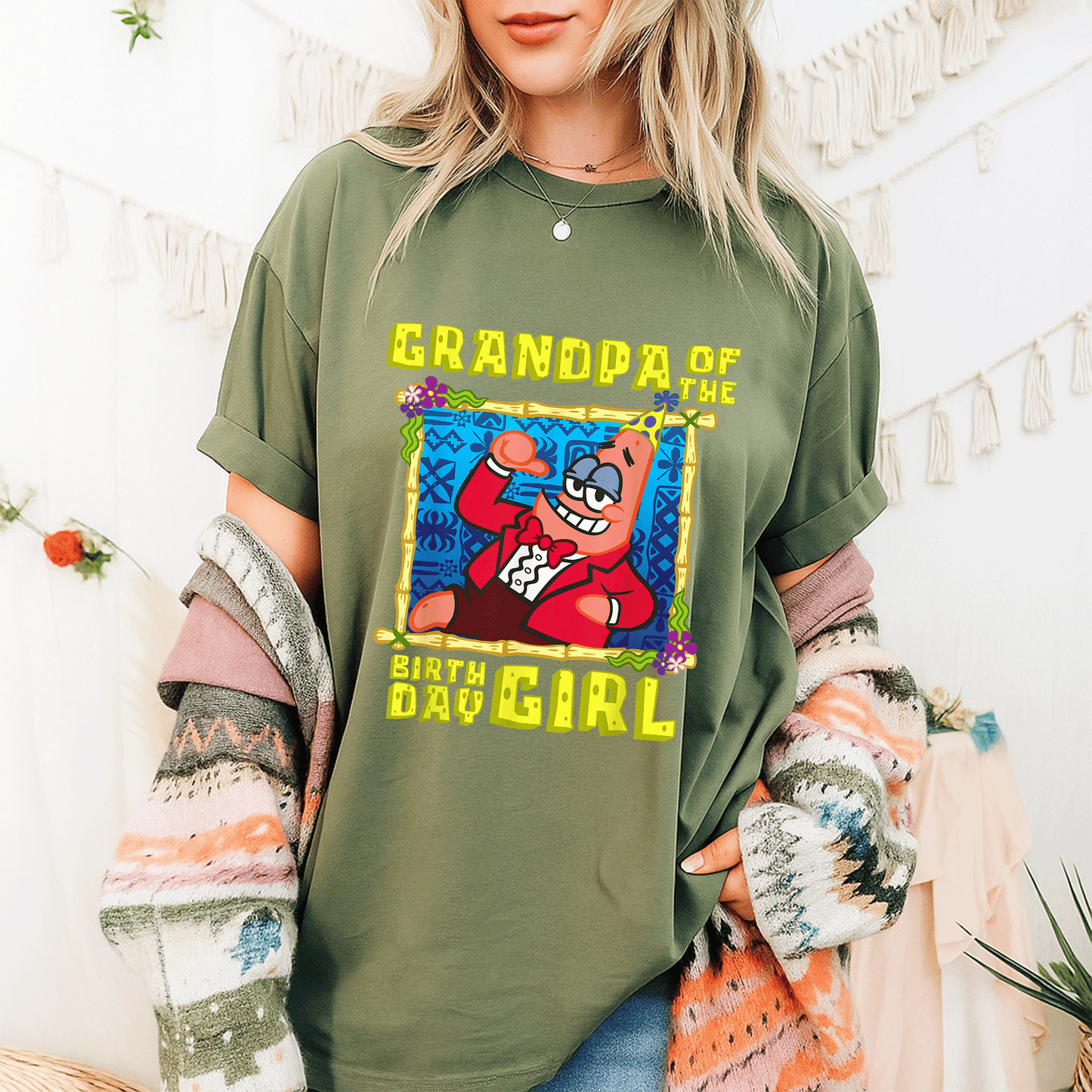 Mademark x SpongeBob SquarePants Birthday Grandad T-Shirt Features SpongeBob and Patrick in Fun Grandpa Design for Kids - 9