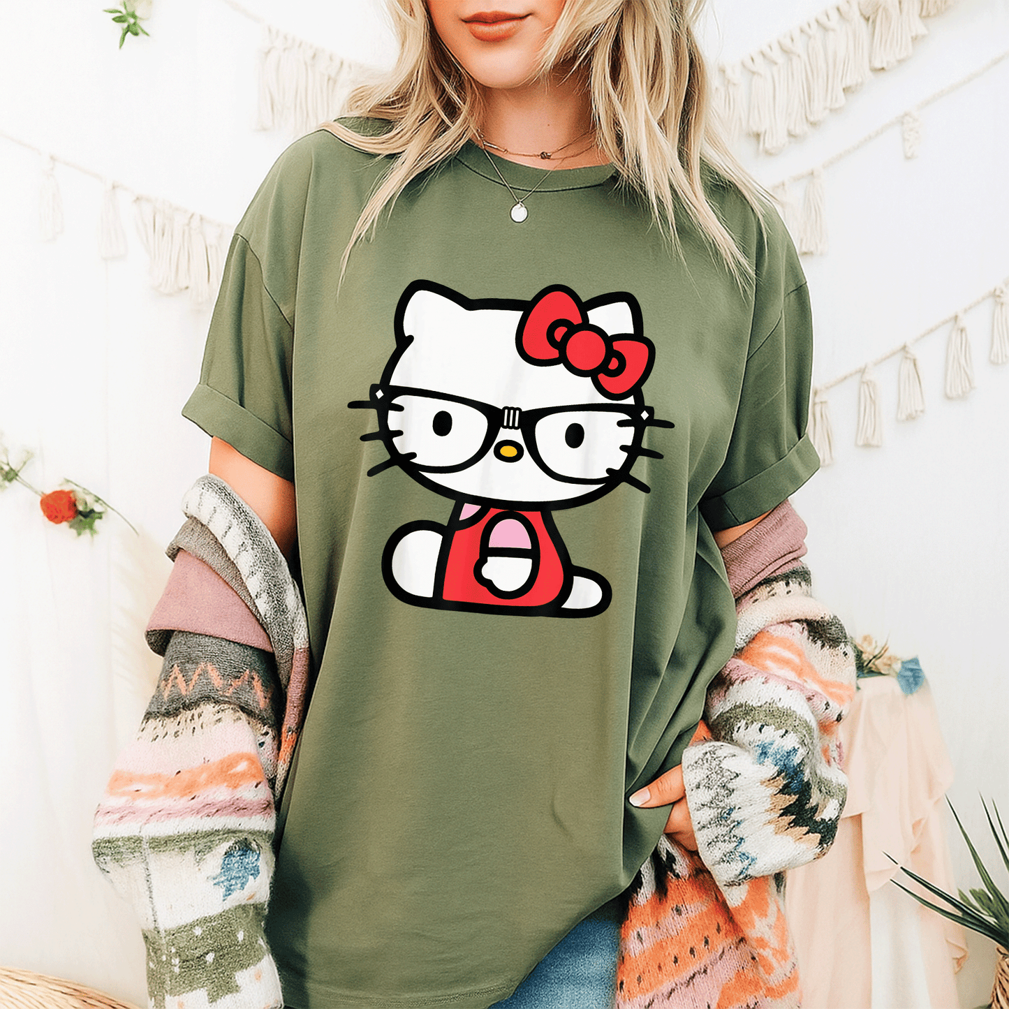 Cute Hello Kitty Nerd Glasses T-Shirt for Stylish Fans - Adorable Graphic Tee Perfect for Everyday Wear and Gift Ideas - 9