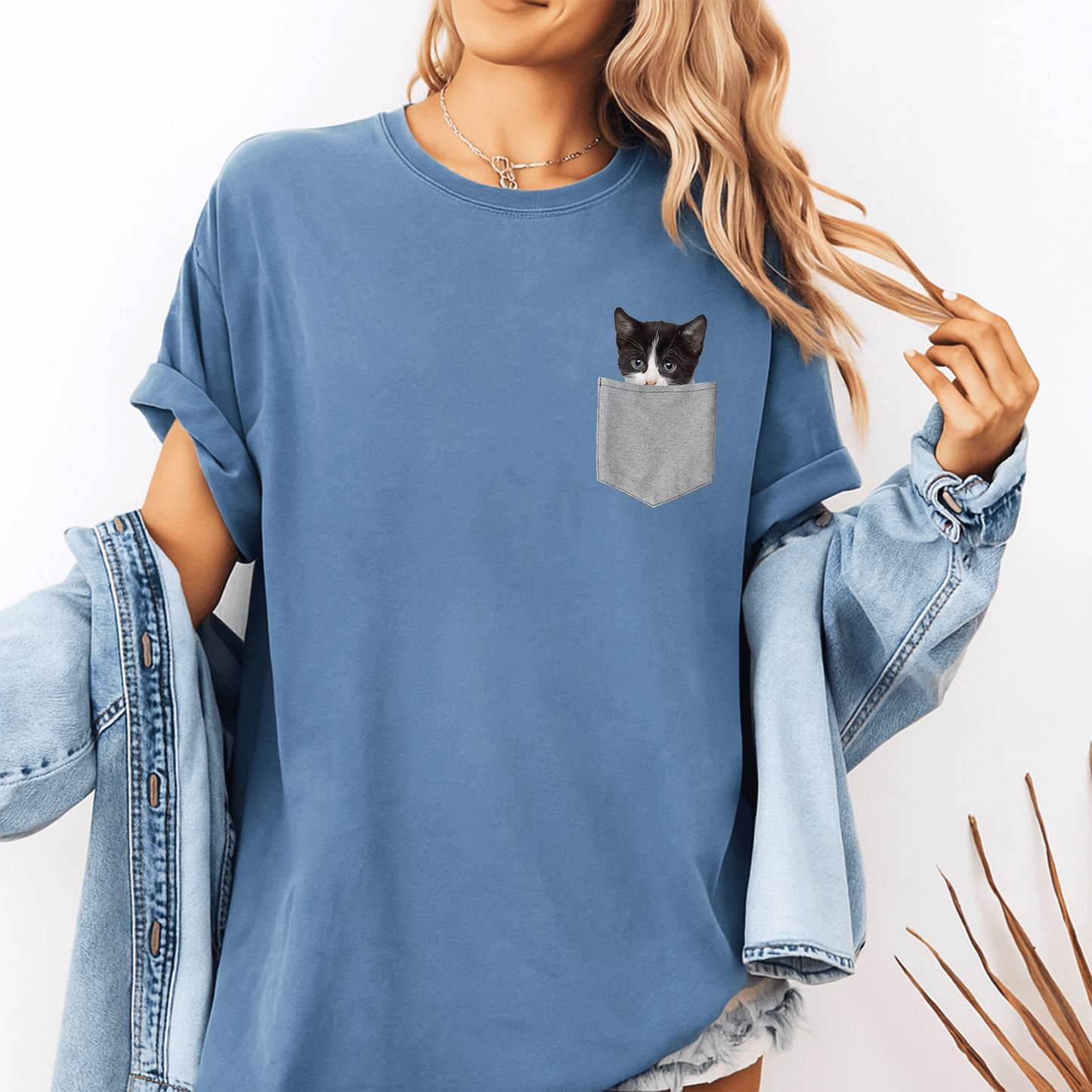 Adorable Cute Cat Peeking from Pocket T-Shirt for Cat Lovers - Fun and Comfy Tee for Cat Enthusiasts - 10