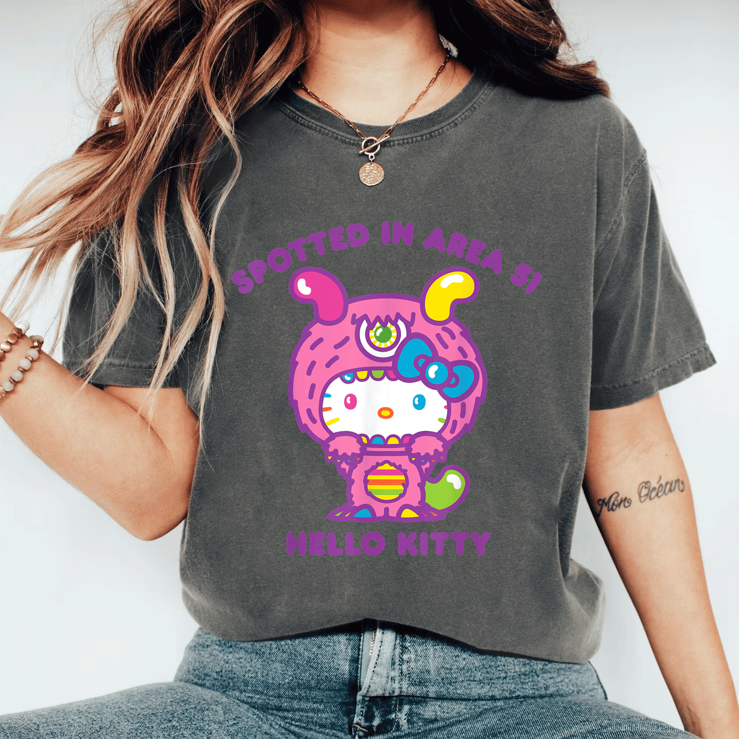 Cute Hello Kitty Spotted in Area 51 Alien Sighting T-Shirt for Fun Lovers and UFO Enthusiasts - Perfect Gift Idea! - 11