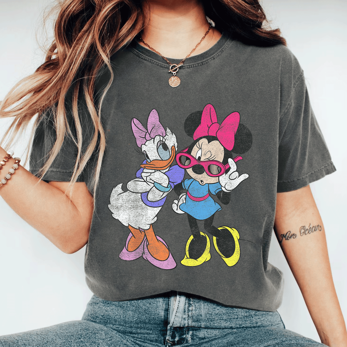 Cute Disney Mickey And Friends Daisy & Minnie Graphic Fashion T-Shirt for Women, Perfect for Casual Wear and Disney Fans - 11