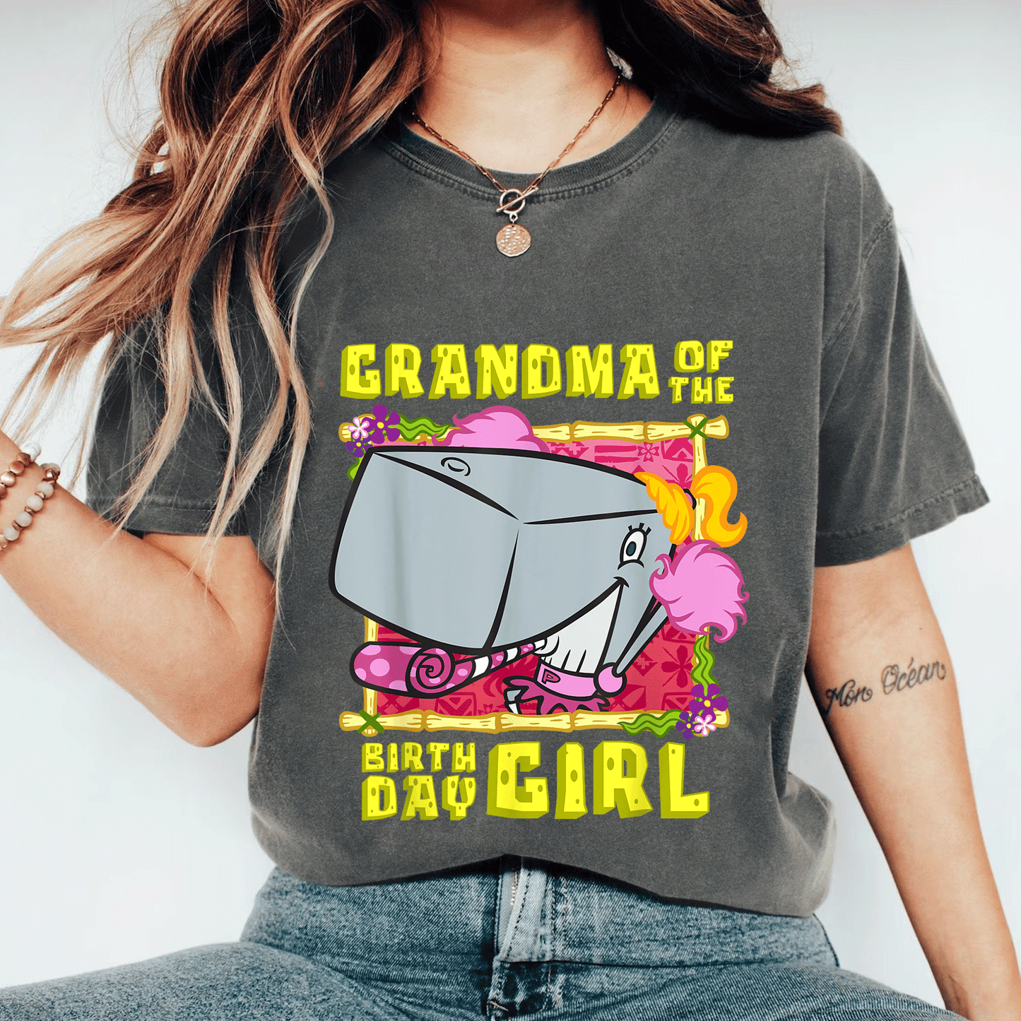 SpongeBob SquarePants Grandma T-Shirt for Birthday Girls - Fun Pearl Design for Loving Grandmothers, Perfect Gift - 11
