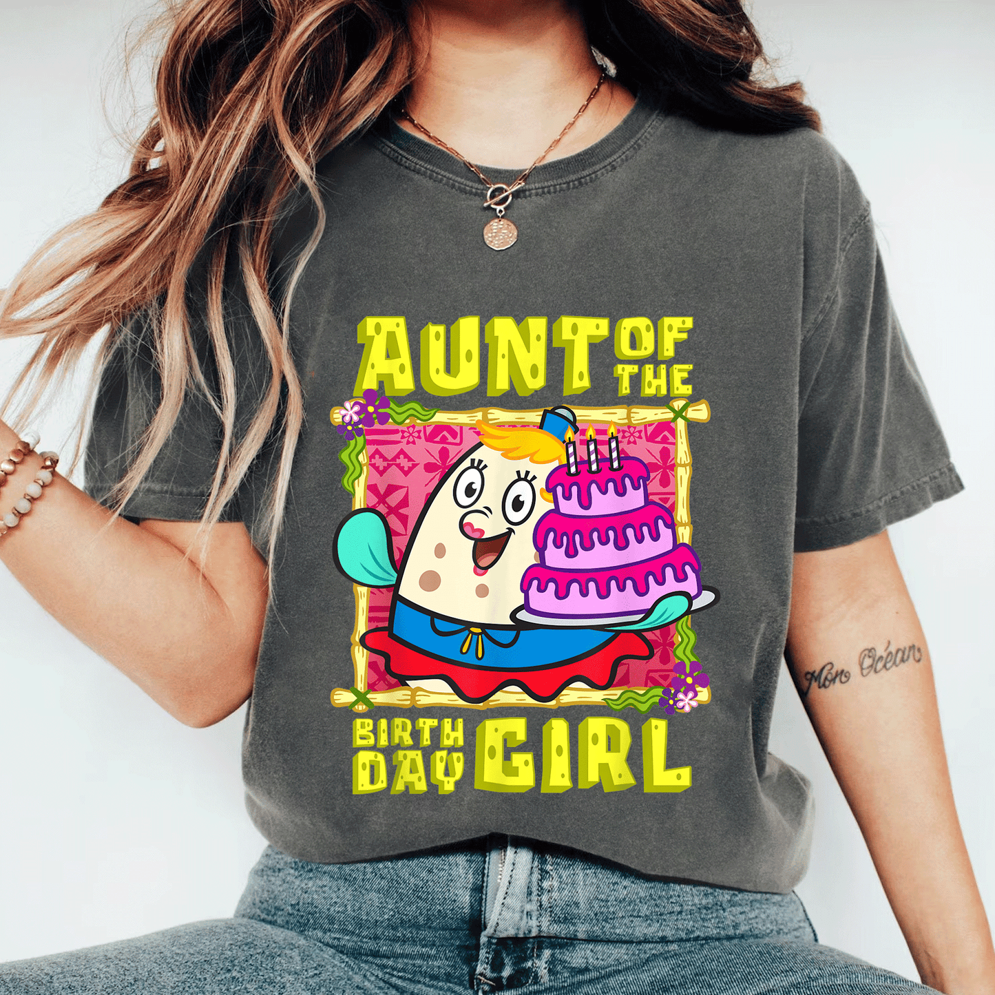 Mademark x SpongeBob SquarePants Aunt of the Birthday Girl T-Shirt with Fun Cake Design for Celebrating Special Days - 11