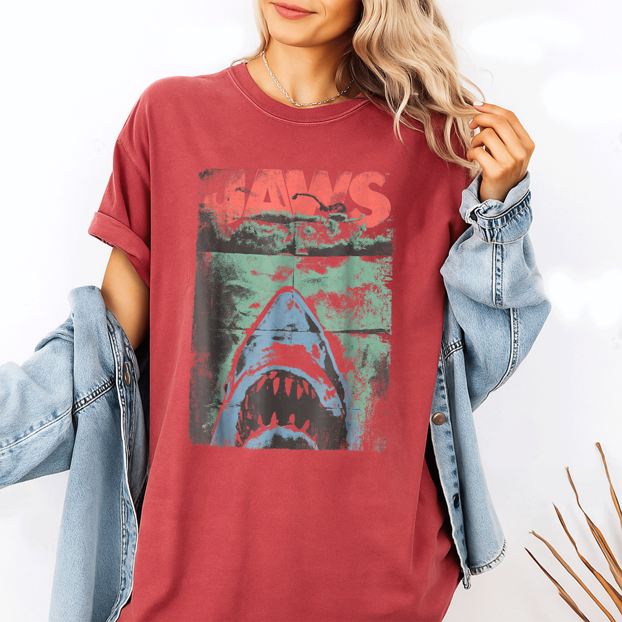 Vintage Jaws Distressed Retro Movie Poster Graphic T-Shirt for Shark Lovers - Casual and Stylish Tees for Fans - 1