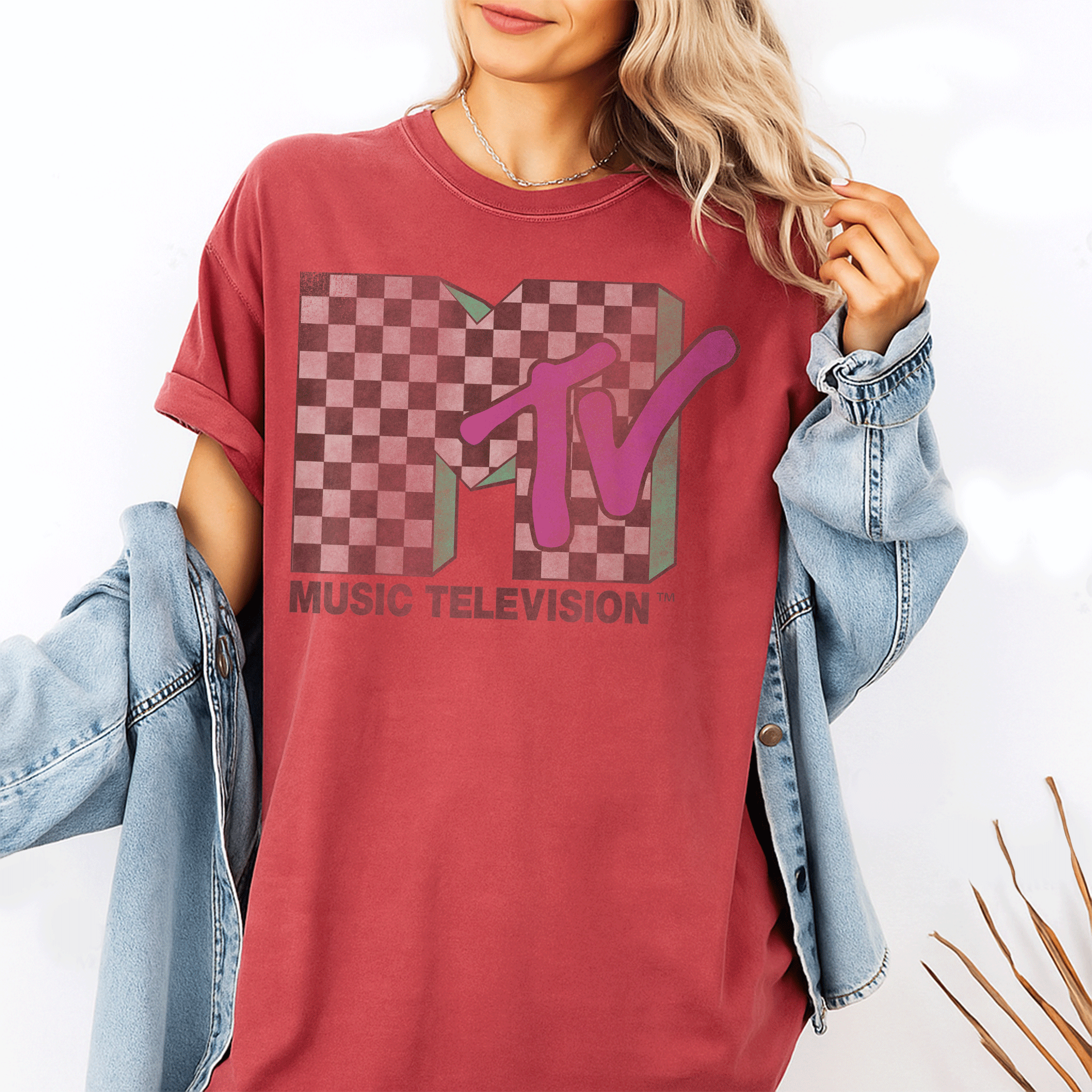 MTV Checkered Distressed Retro Logo T-Shirt for a Vintage Vibe - Comfortable and Stylish Apparel for Music Lovers - 1