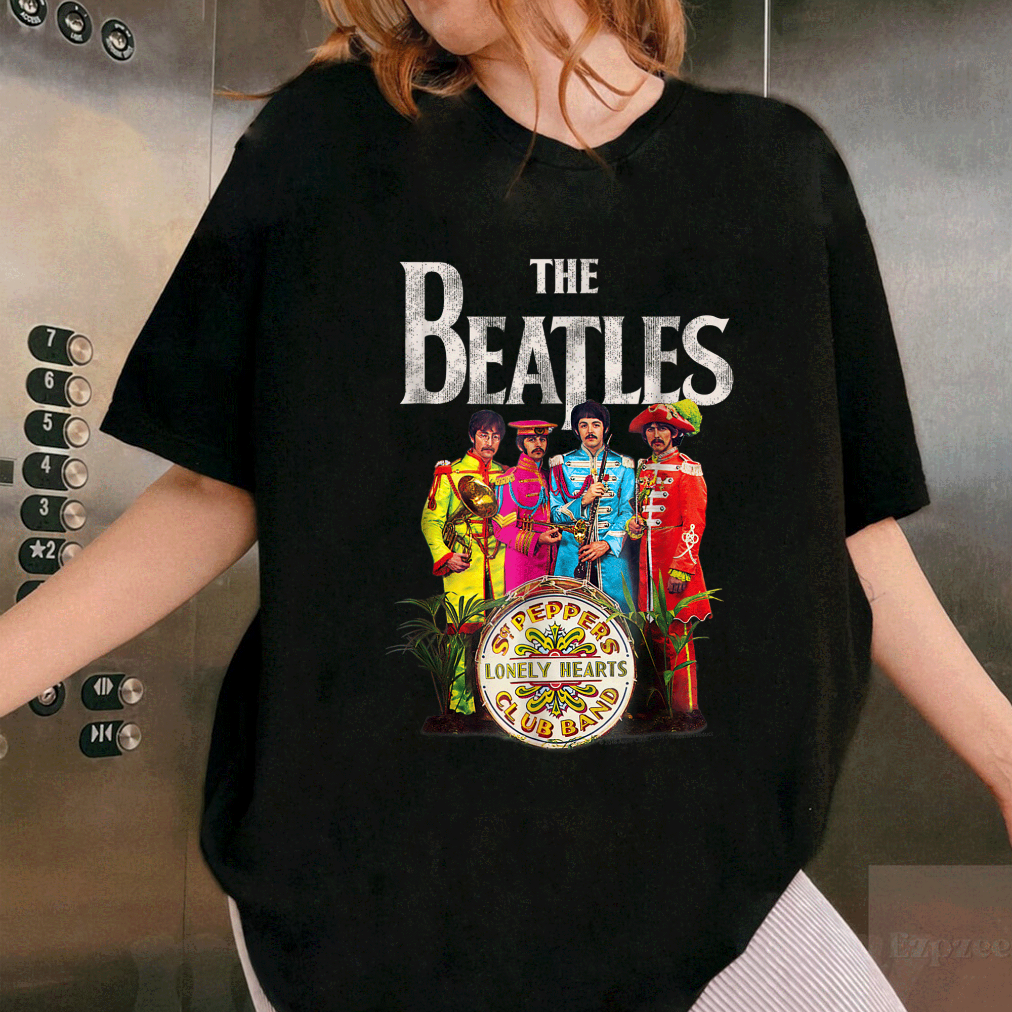 Beatles Lonely Hearts Club Sergeant T-shirt with Iconic Artwork Vintage Style for Music Lovers and Fans of Classic Rock - 1