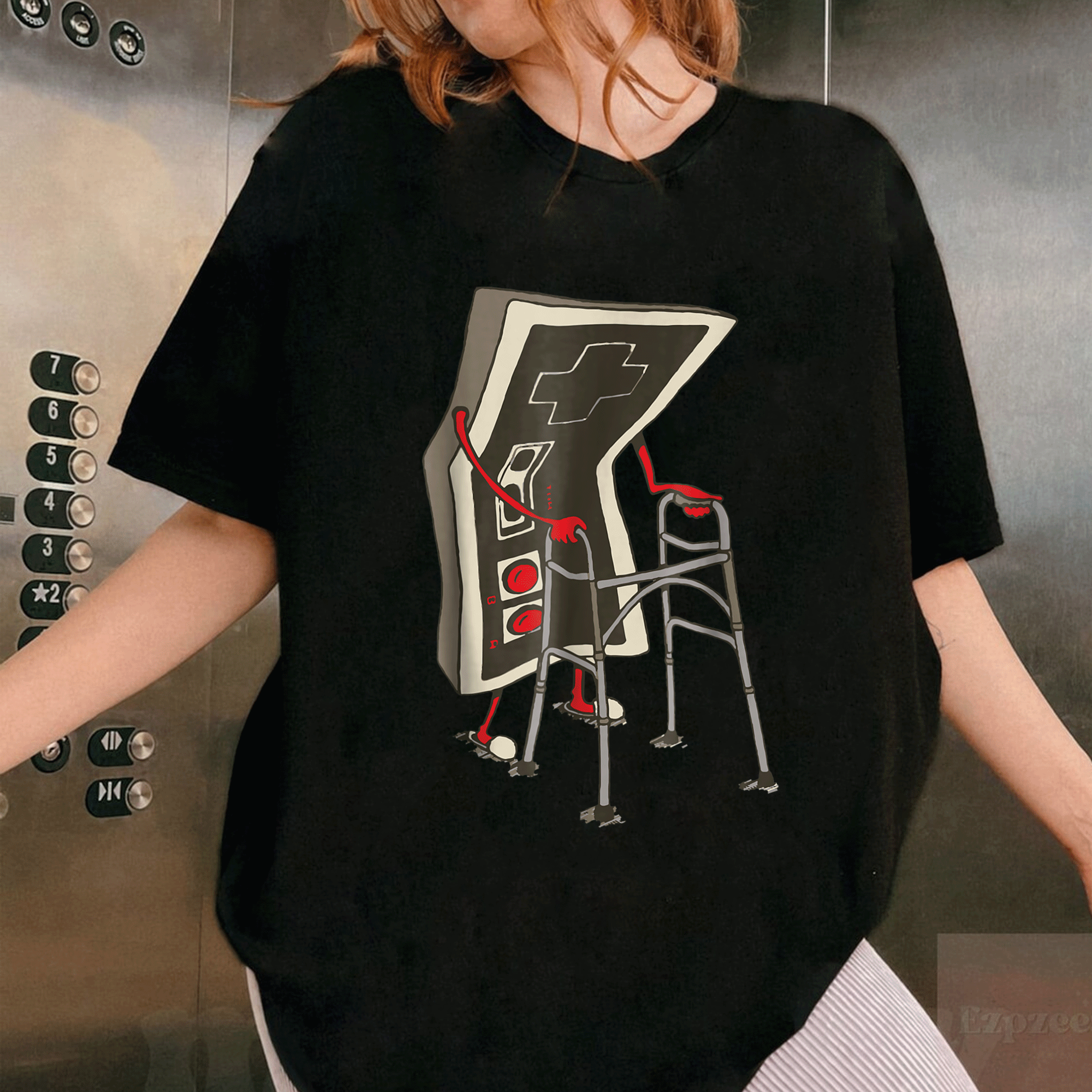 Vintage Old Gamer T-shirt for Retro Video Game Lovers - Comfortable and Stylish Tee for Nostalgic Gamers! - 1