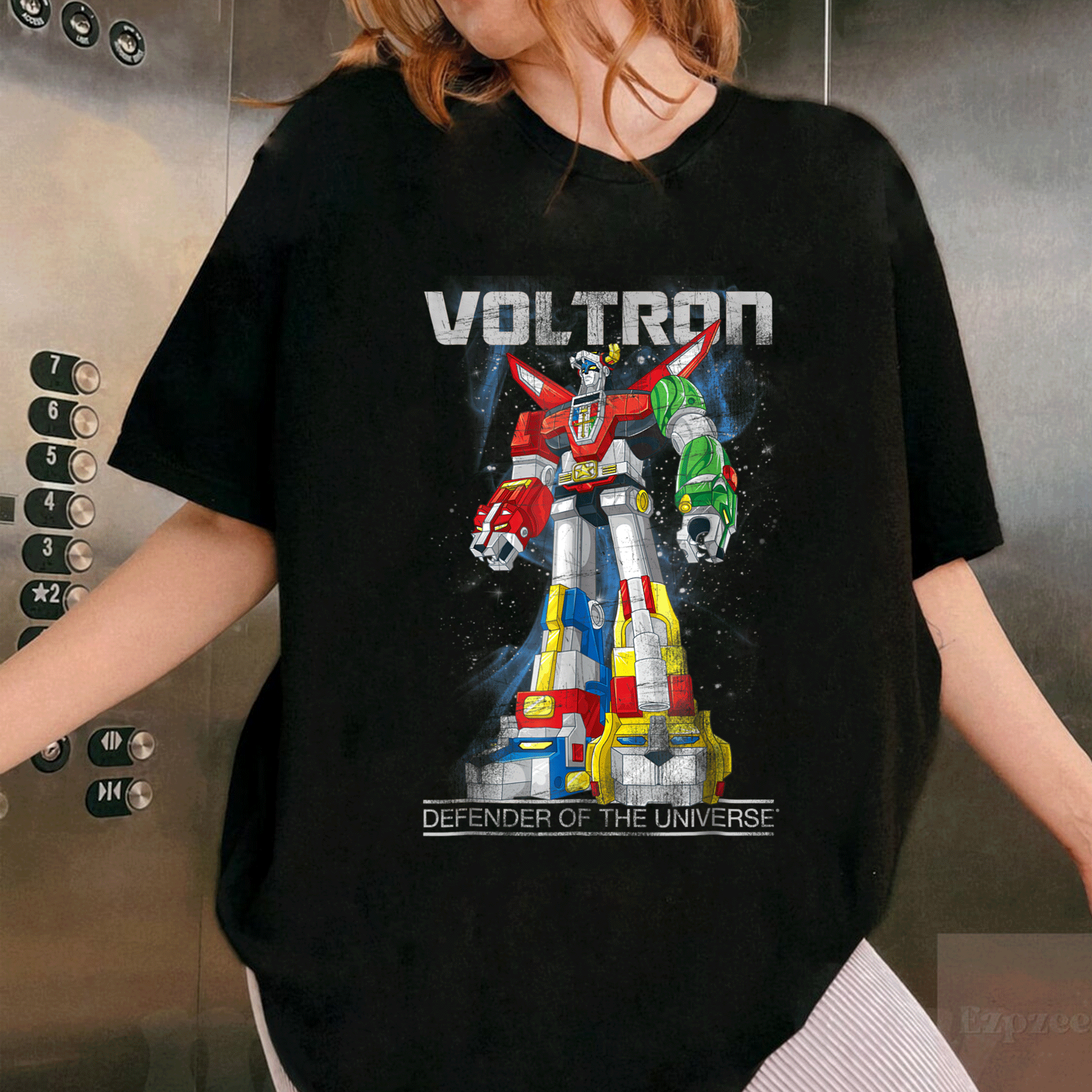 Voltron Retro Defender Space Distressed Graphic T-Shirt for Fans, Vintage Style with Bold Design and Unique Artwork - 1