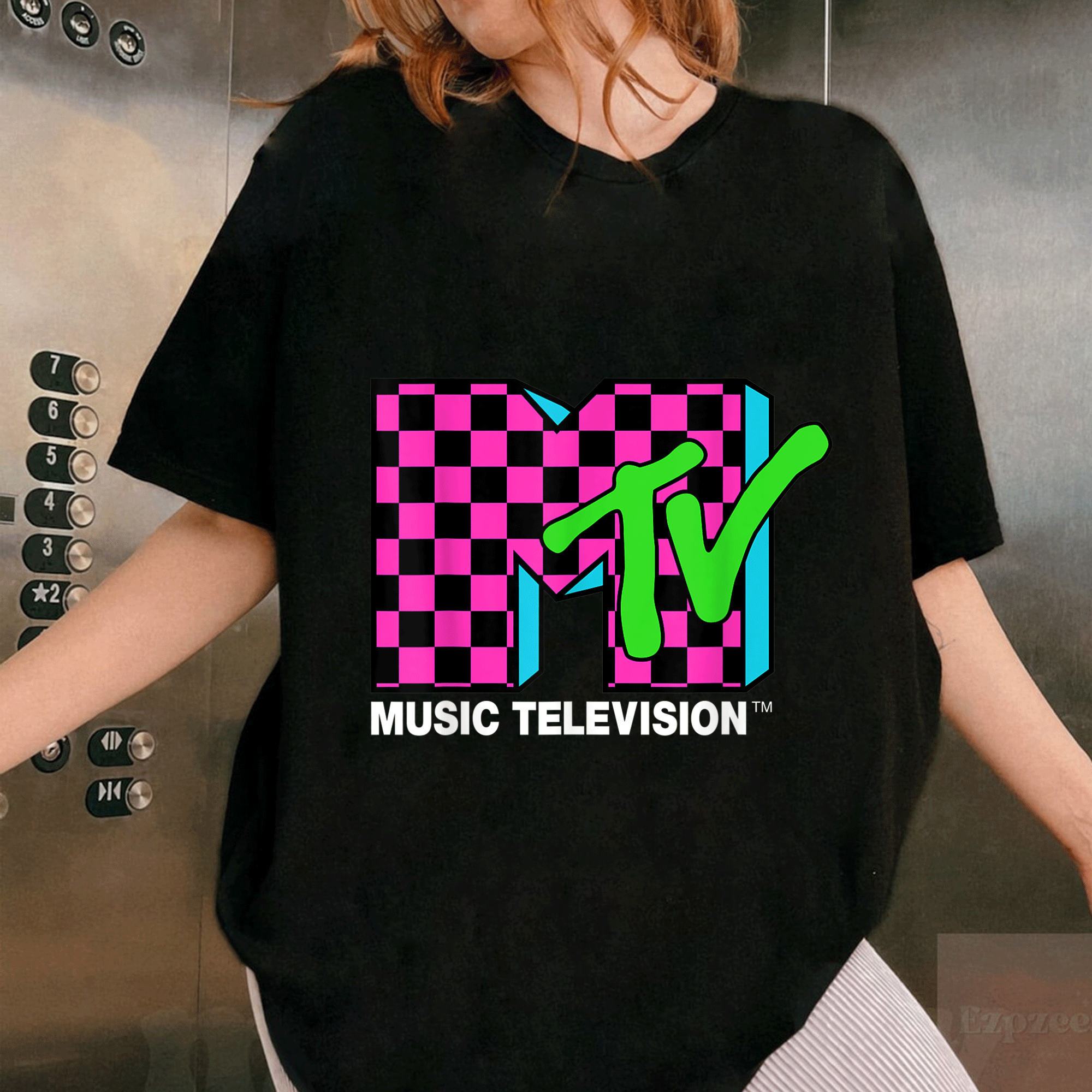 Classic MTV Logo Pink and Blue Checker Design T-Shirt for Trendy Fashion Lovers - Retro Style and Comfortable Fit - 1