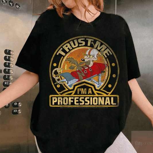 Looney Tunes Wile E. Coyote Trust Me I'm A Professional T-Shirt for Fans of Classic Cartoon Humor and Adventure - 1