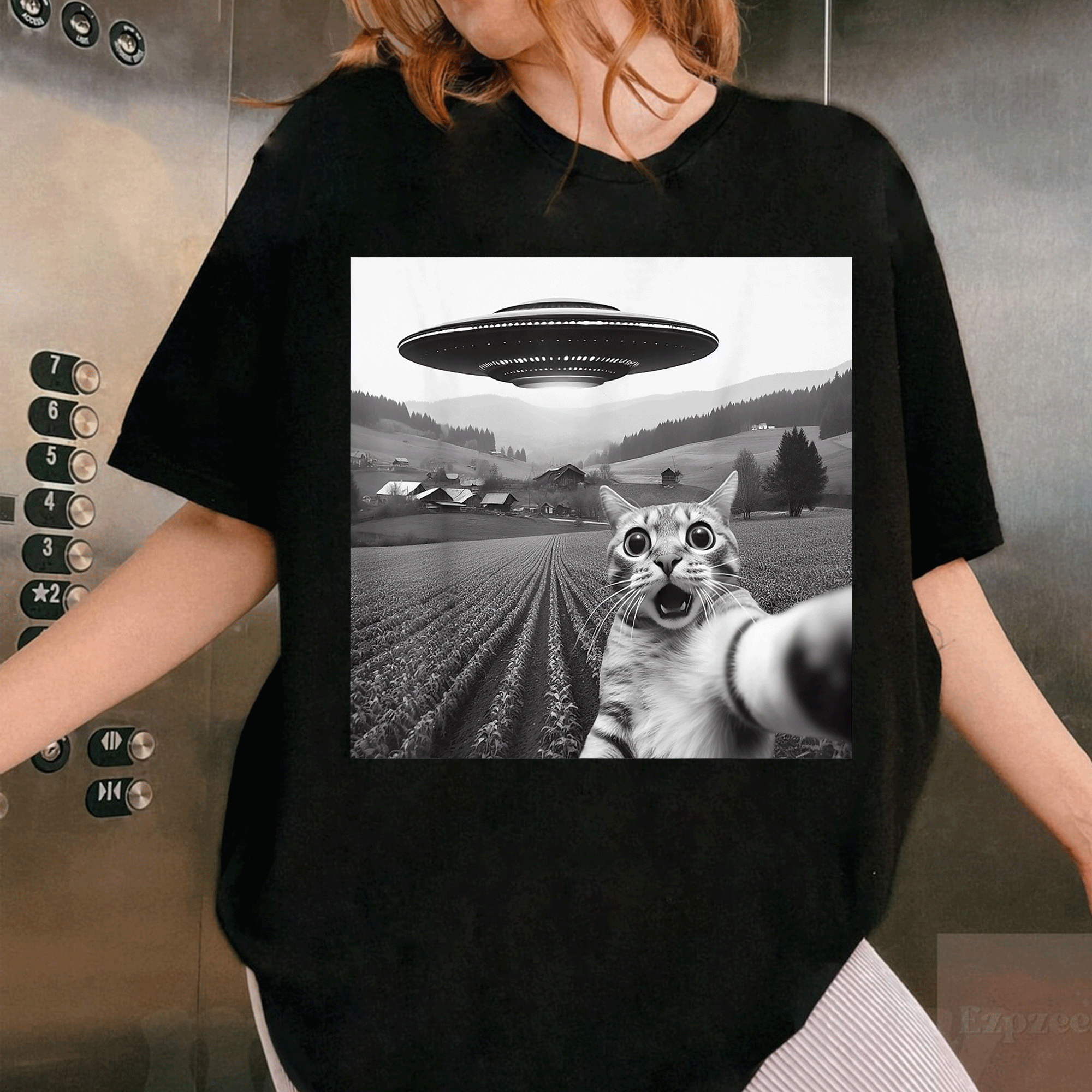 Funny Cat UFO Selfie T-Shirt for Men, Women, and Kids - Unique Alien Cat Gift, Perfect for Cat Lovers and Humor Fans - 1