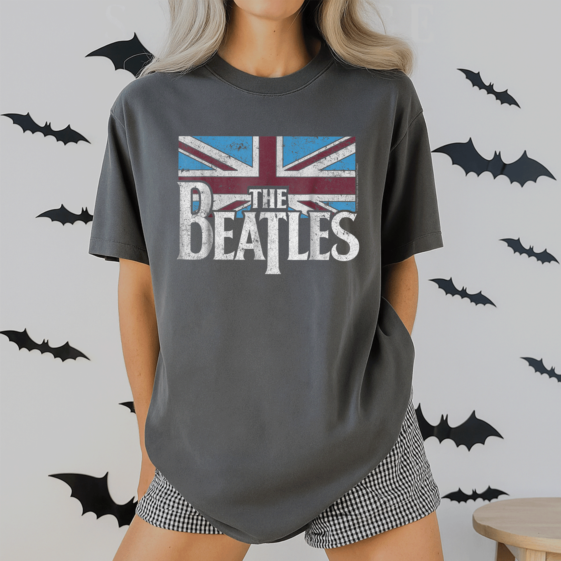 Stylish The Beatles British Flag T-Shirt in Red, White, and Blue – Perfect for Fans and Fashion Lovers Alike! - 2