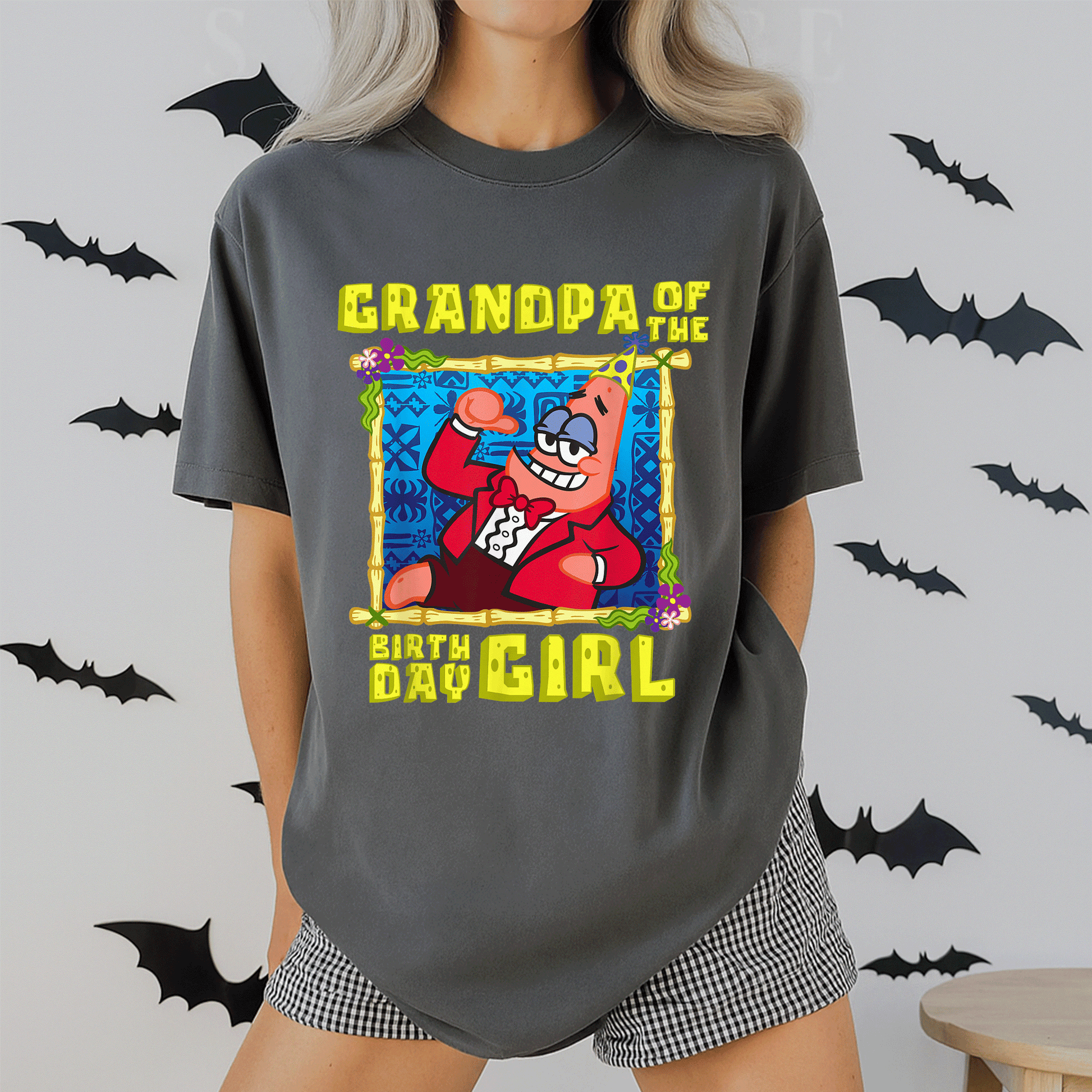 Mademark x SpongeBob SquarePants Birthday Grandad T-Shirt Features SpongeBob and Patrick in Fun Grandpa Design for Kids - 2