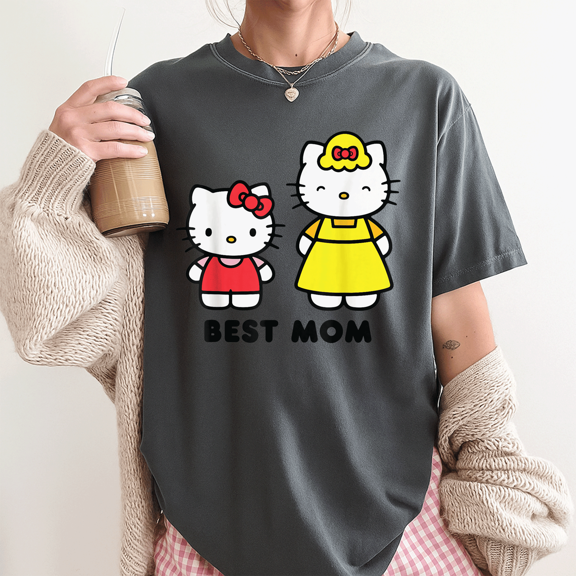 Hello Kitty Best Mom Mother's Day T-Shirt Cute Graphic Tee for Moms with Adorable Hello Kitty Design and Heartwarming Message - 3