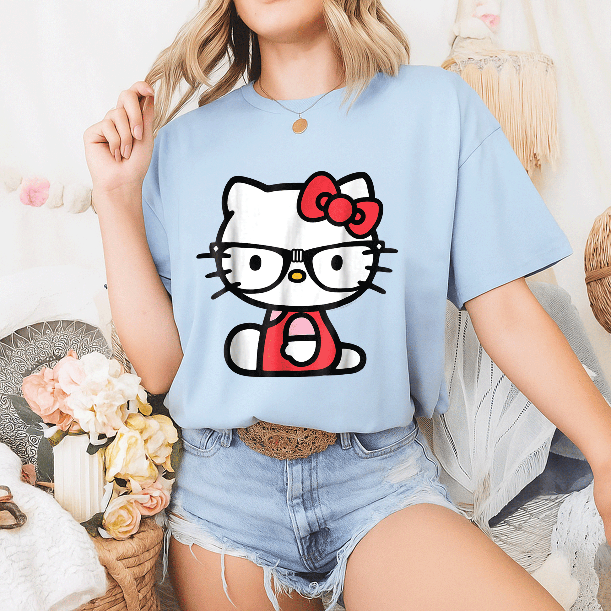 Cute Hello Kitty Nerd Glasses Tee Shirt Perfect for Fans Stylish Graphic Tee with Adorable Kitty Design for Everyday Wear - 2