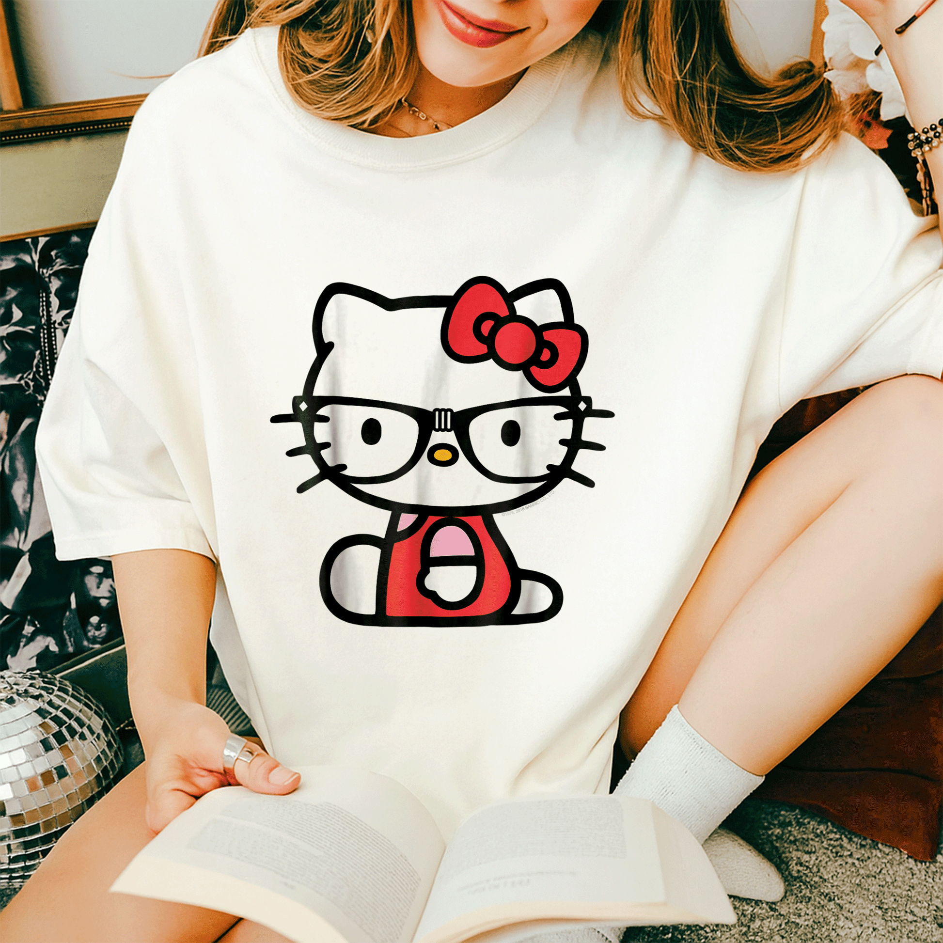 Cute Hello Kitty Nerd Glasses Tee Shirt Perfect for Fans Stylish Graphic Tee with Adorable Kitty Design for Everyday Wear - 14