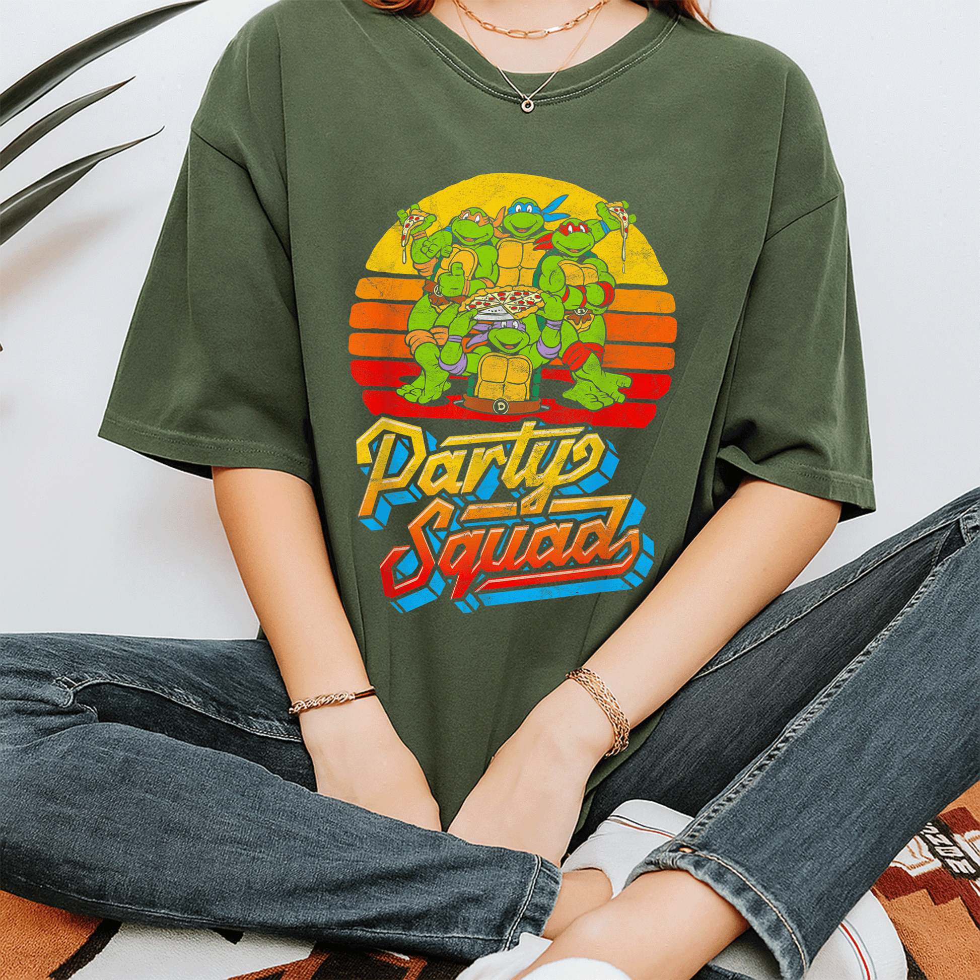 Mademark x Teenage Mutant Ninja Turtles Vintage 80s Pizza Friends Distressed T-Shirt for Fun Retro Party Vibes - 7