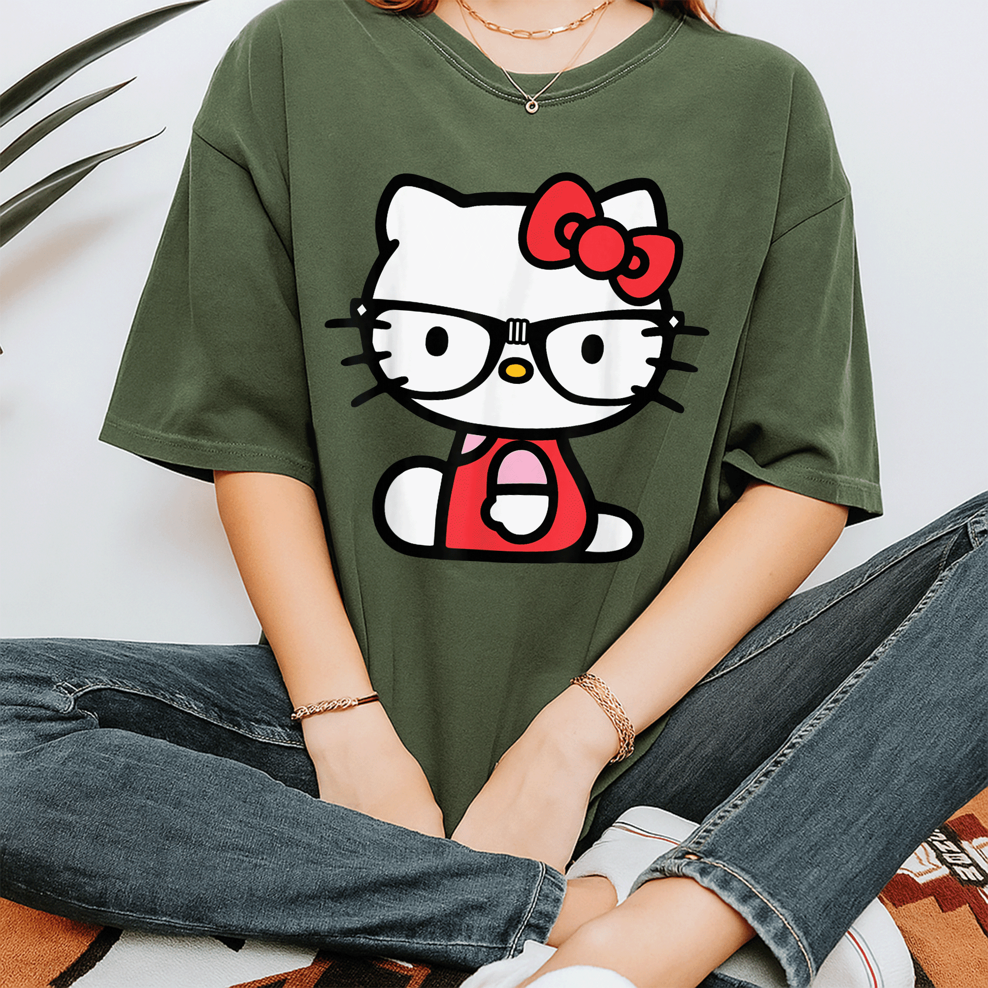 Cute Hello Kitty Nerd Glasses T-Shirt for Stylish Fans - Adorable Graphic Tee Perfect for Everyday Wear and Gift Ideas - 7