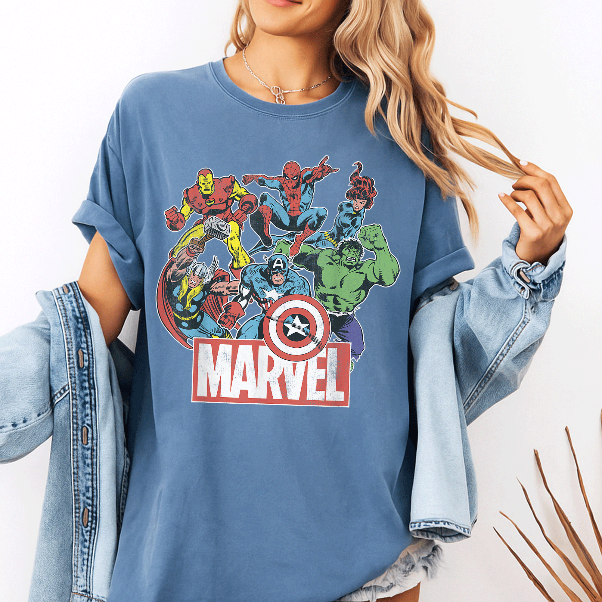 Vintage Marvel Avengers Team Retro Comic Graphic T-Shirt - Classic Superheroes Design for Fans of All Ages - 10