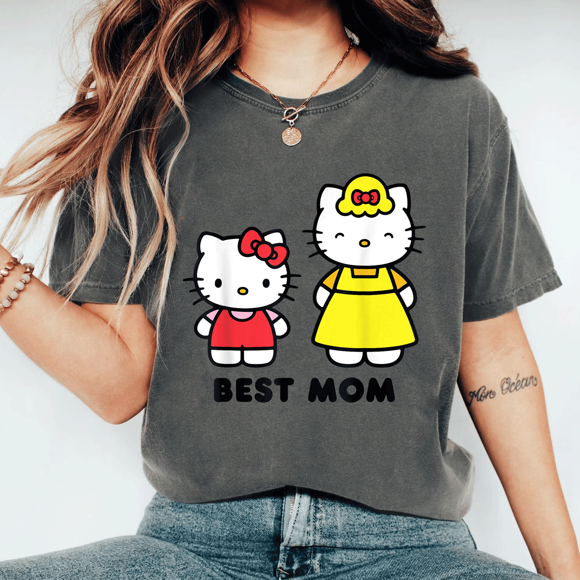 Hello Kitty Best Mom Mother's Day T-Shirt Cute Graphic Tee for Moms with Adorable Hello Kitty Design and Heartwarming Message - 11