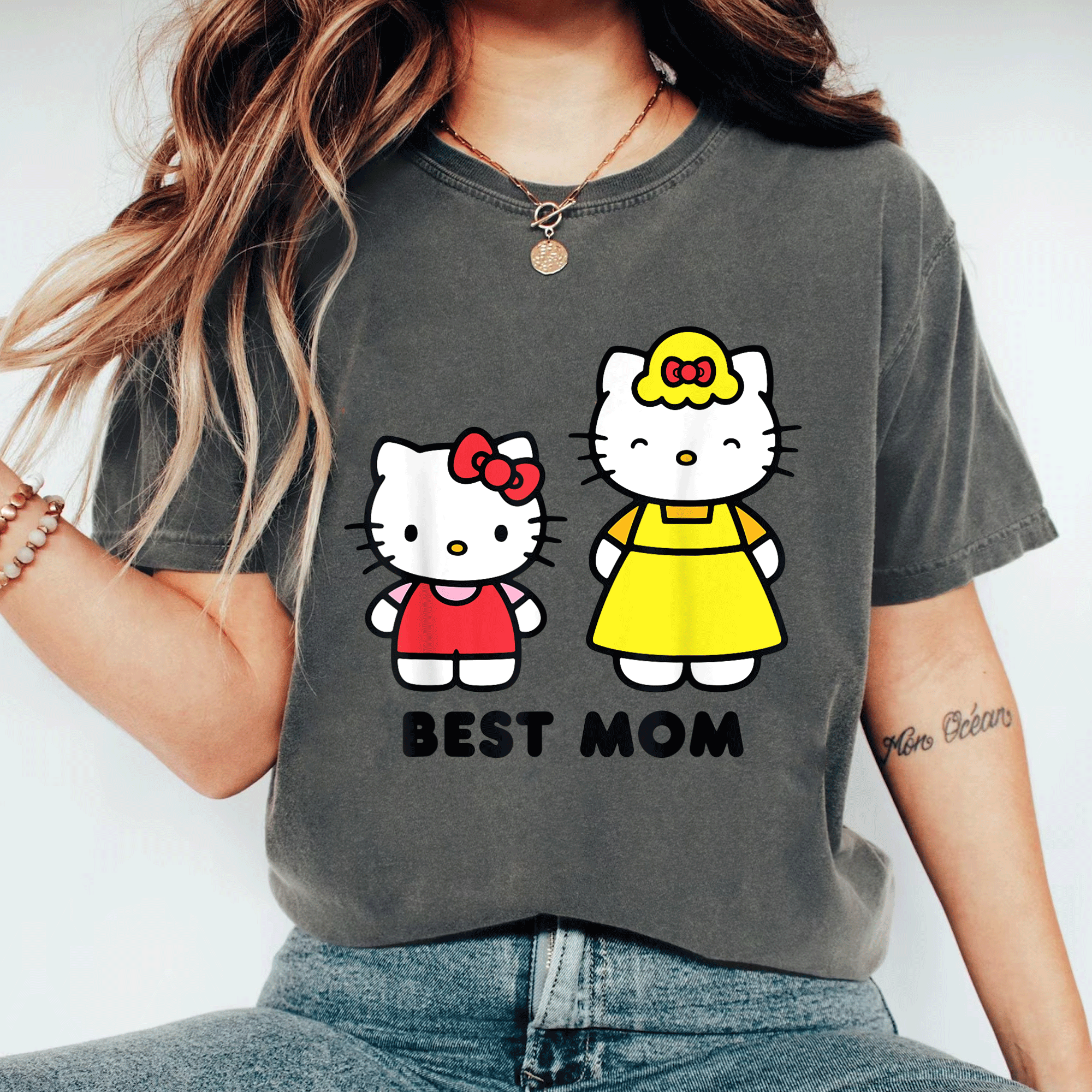 Hello Kitty Best Mom Mother's Day T-Shirt Cute Graphic Tee for Moms with Adorable Hello Kitty Design and Heartwarming Message - 11
