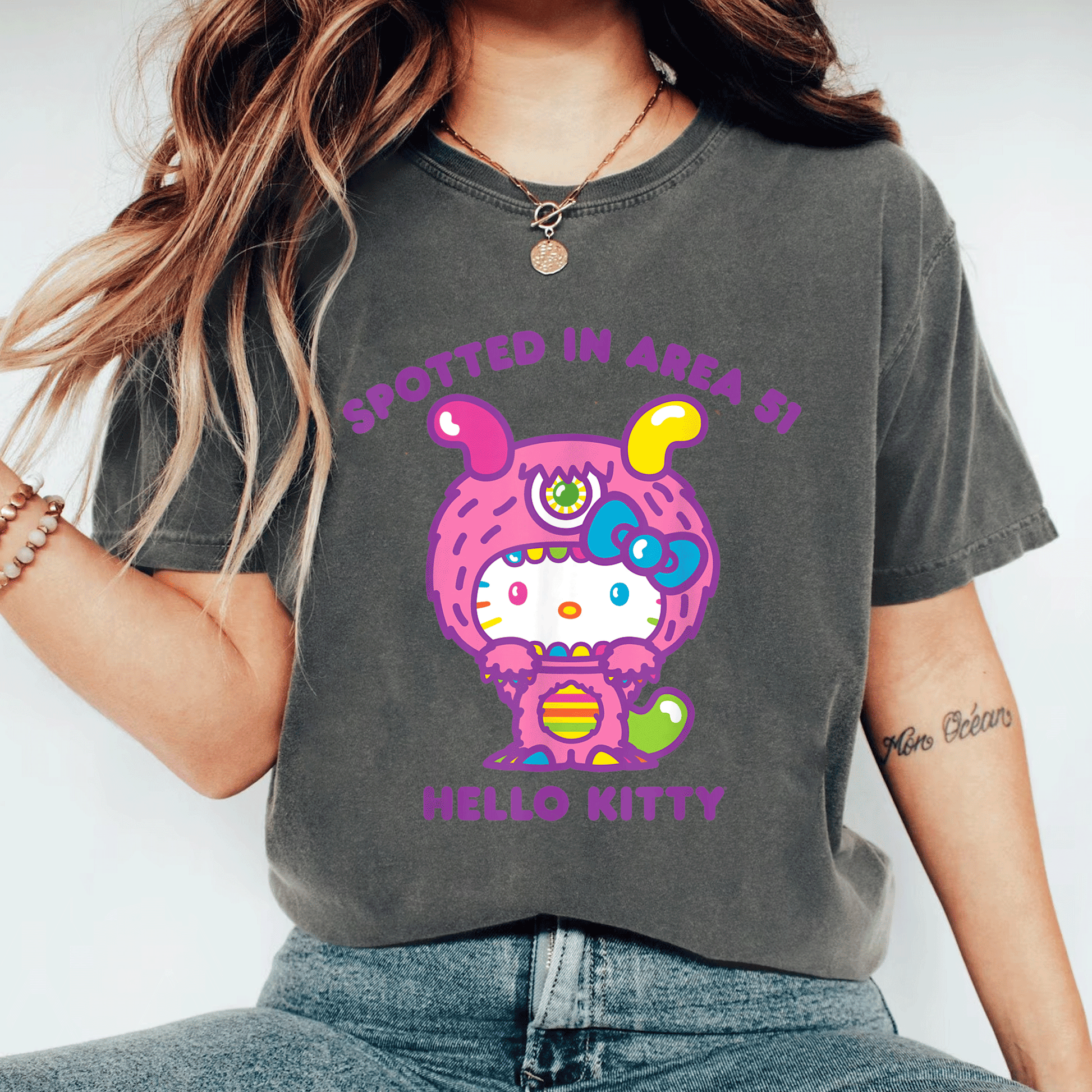 Cute Hello Kitty Spotted in Area 51 Alien Sighting T-Shirt for Fun Lovers and UFO Enthusiasts - Perfect Gift Idea! - 11