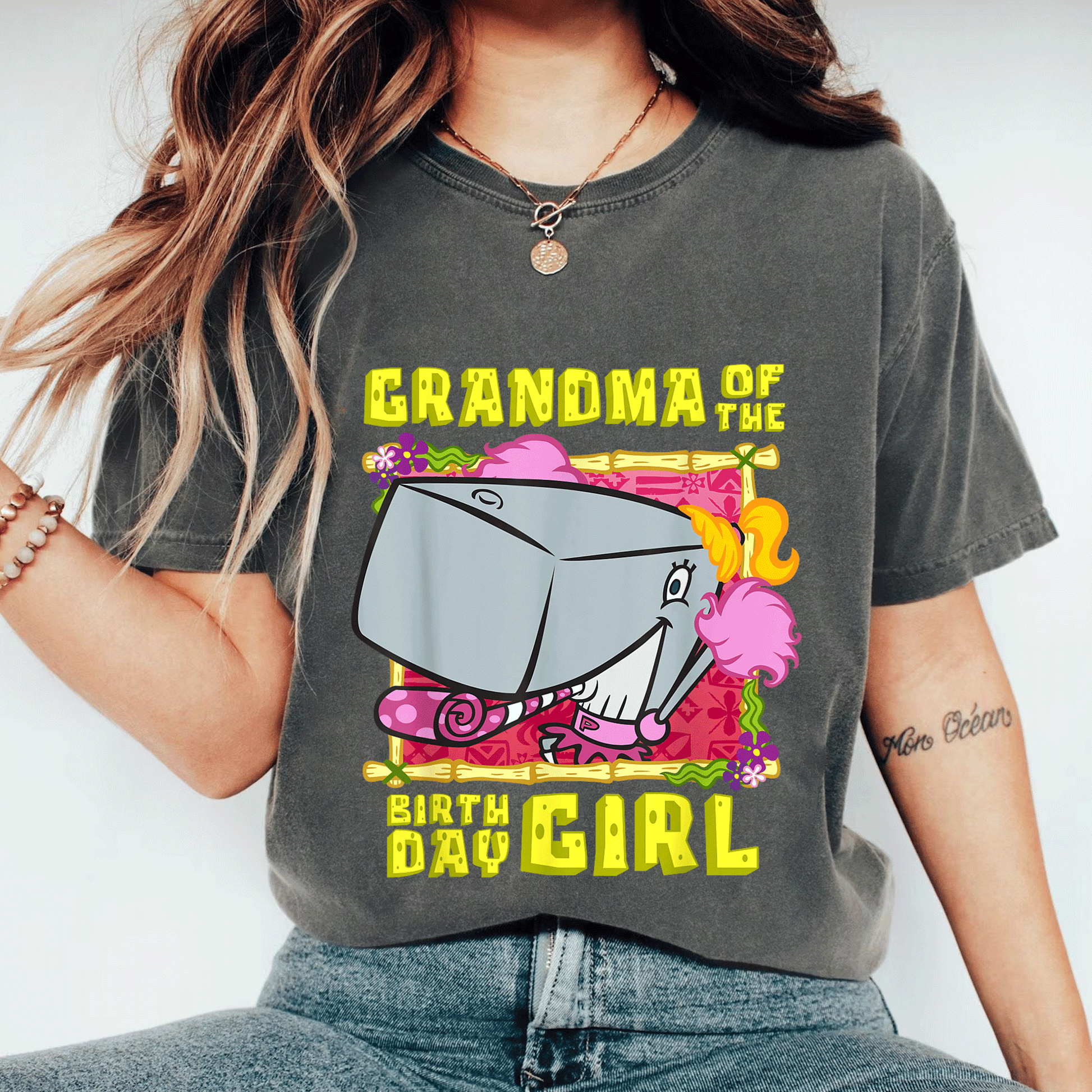 SpongeBob SquarePants Grandma T-Shirt for Birthday Girls - Fun Pearl Design for Loving Grandmothers, Perfect Gift - 11